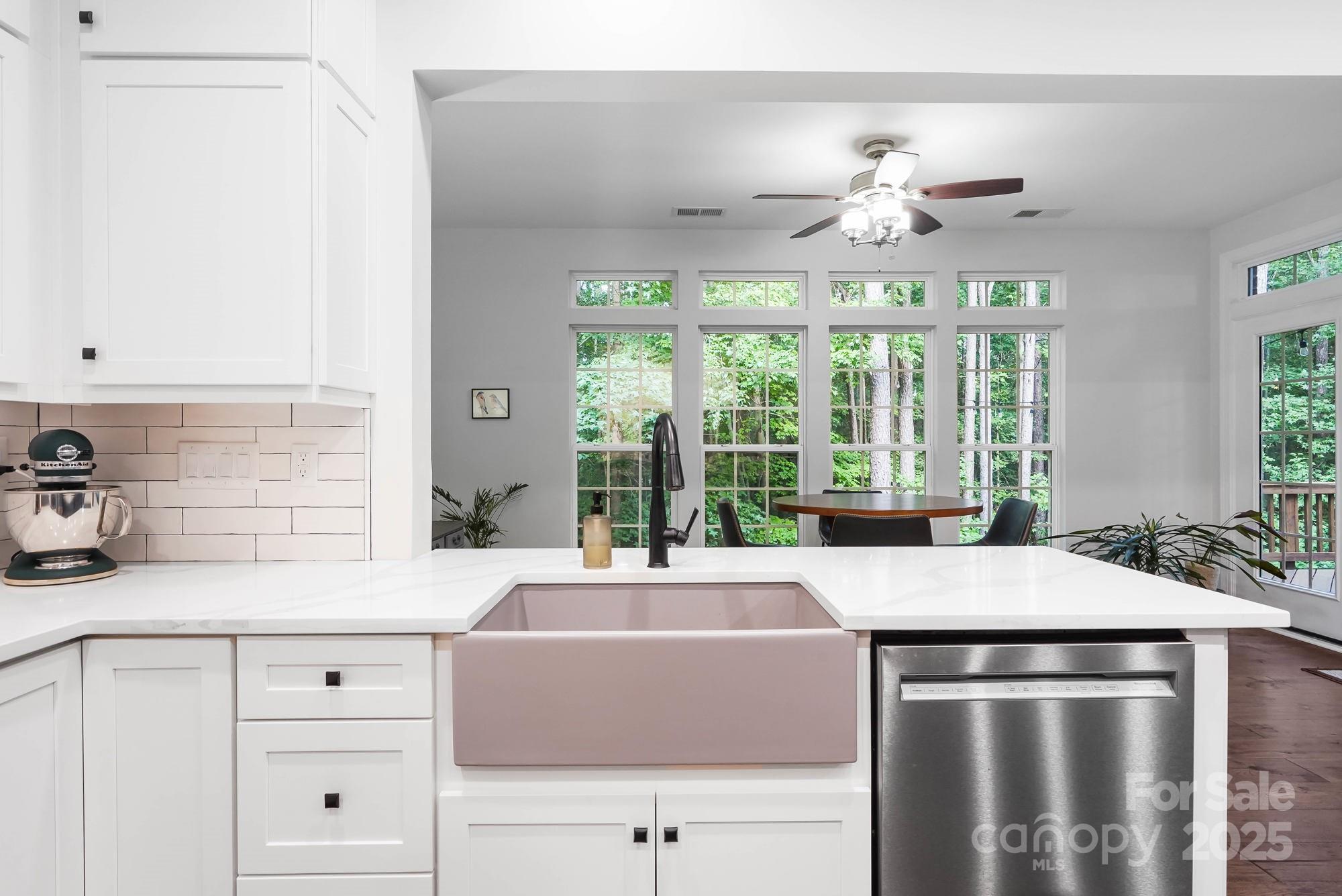 409 Stonewater Bay Lane