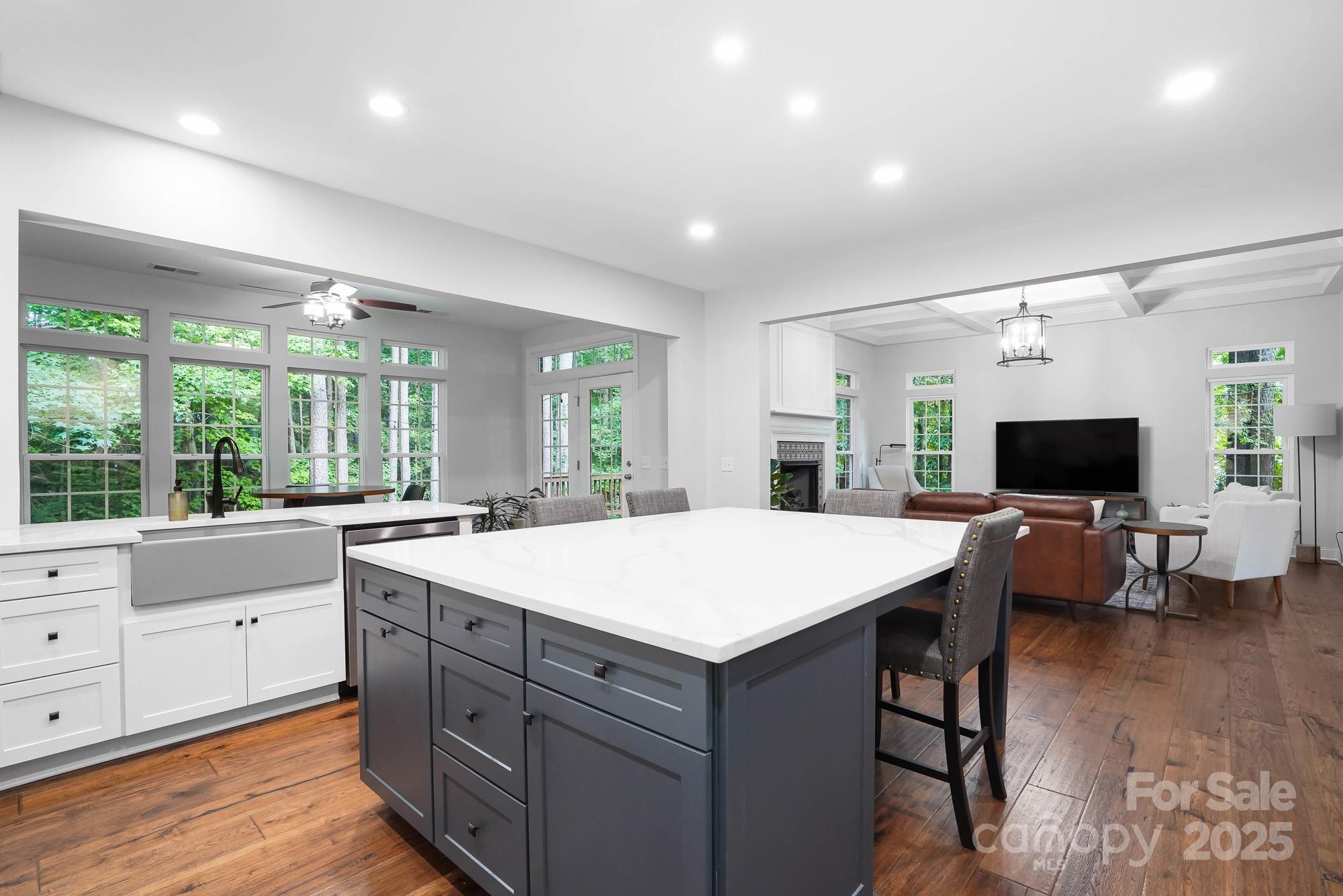 409 Stonewater Bay Lane