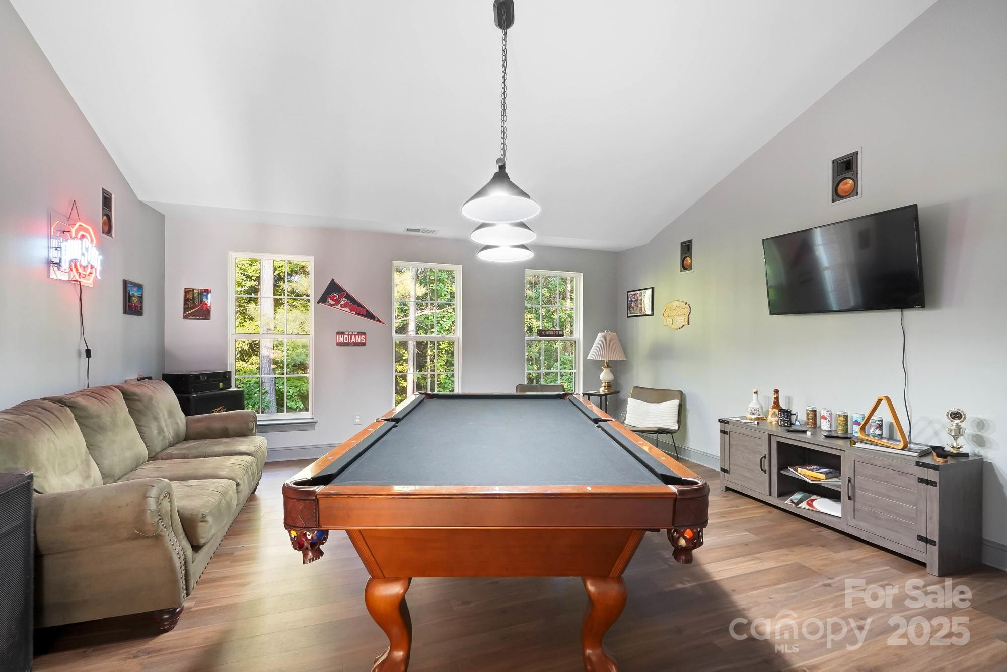 409 Stonewater Bay Lane