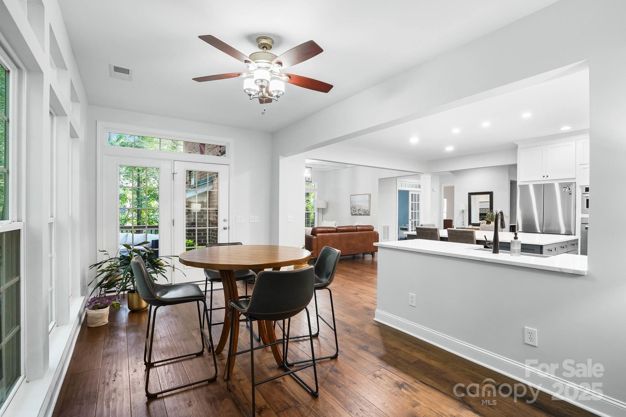 409 Stonewater Bay Lane