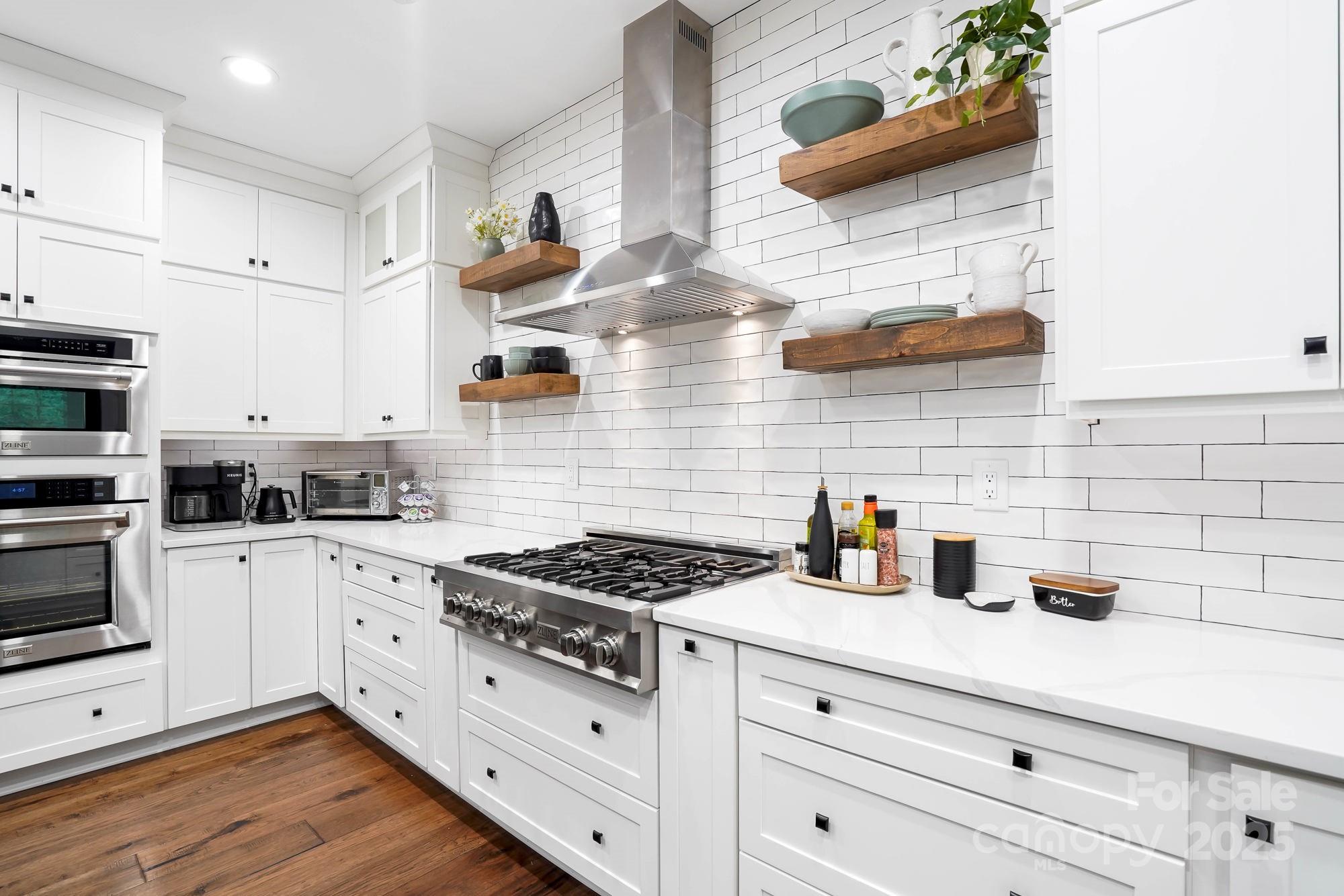 409 Stonewater Bay Lane