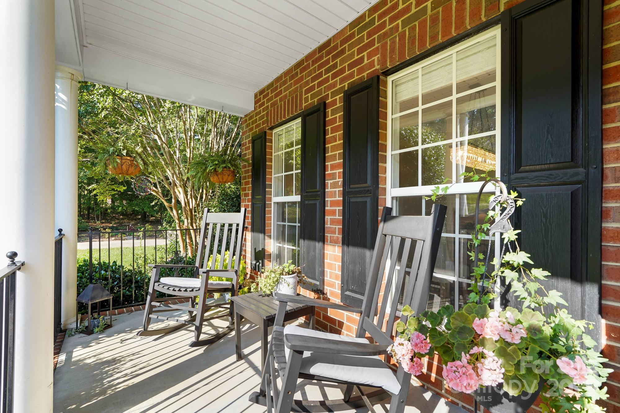 409 Stonewater Bay Lane