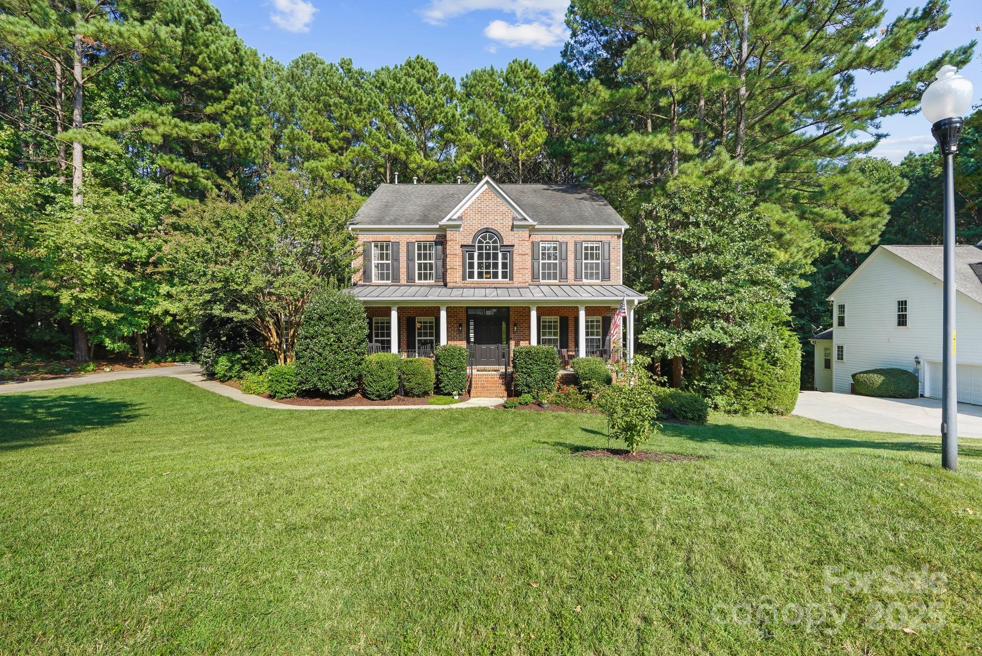 409 Stonewater Bay Lane