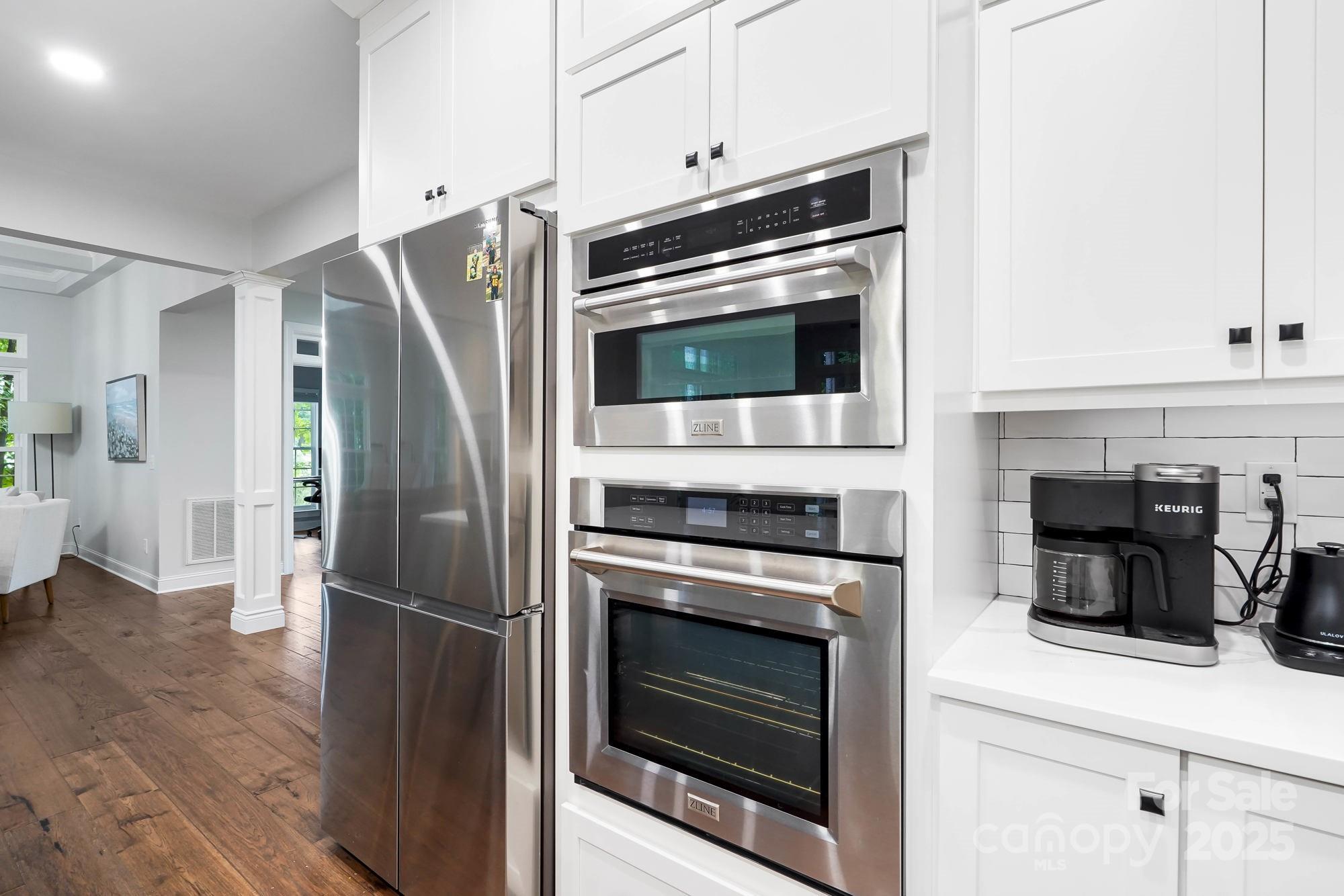 409 Stonewater Bay Lane