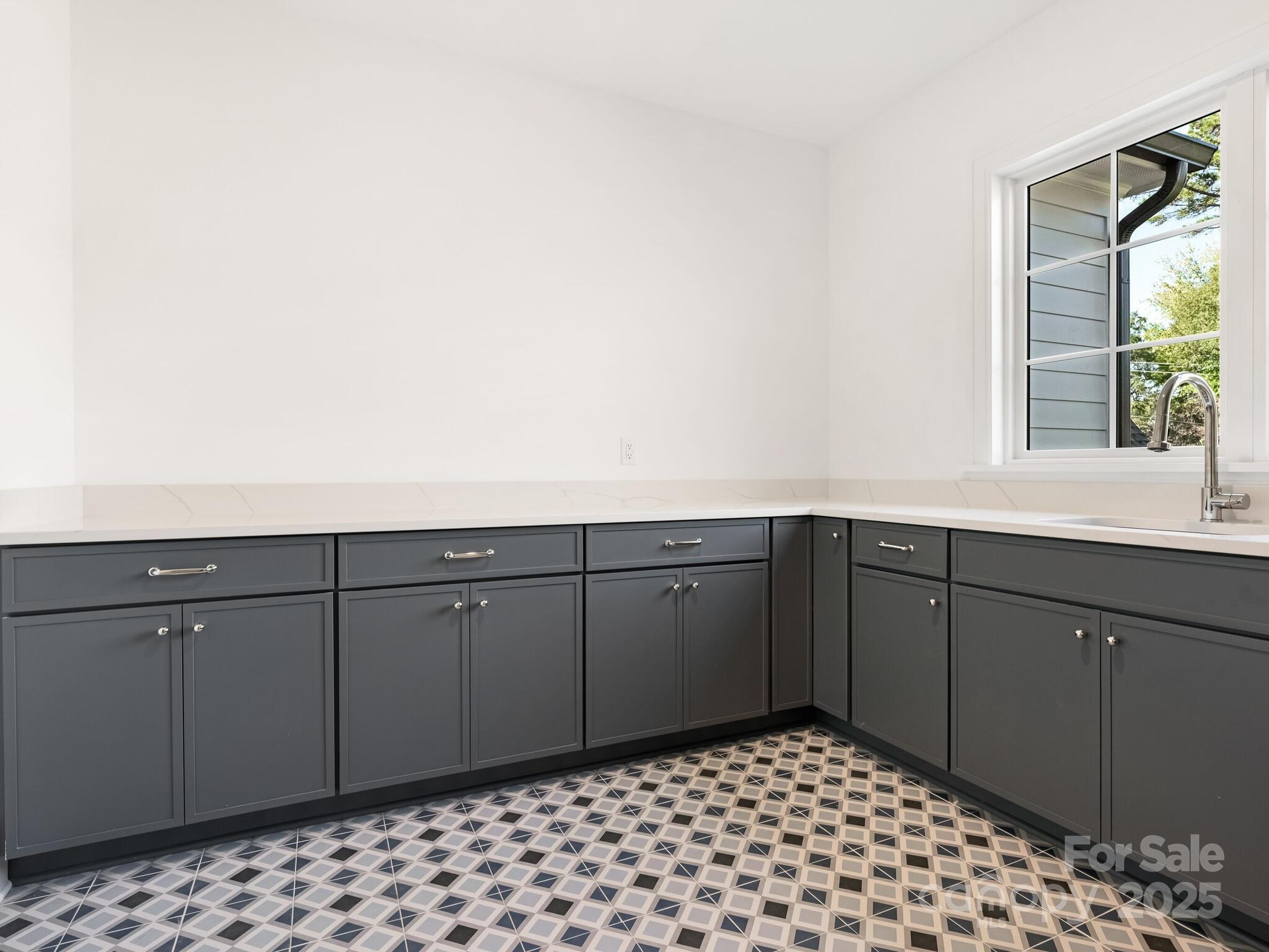 1511 Cavendish Court