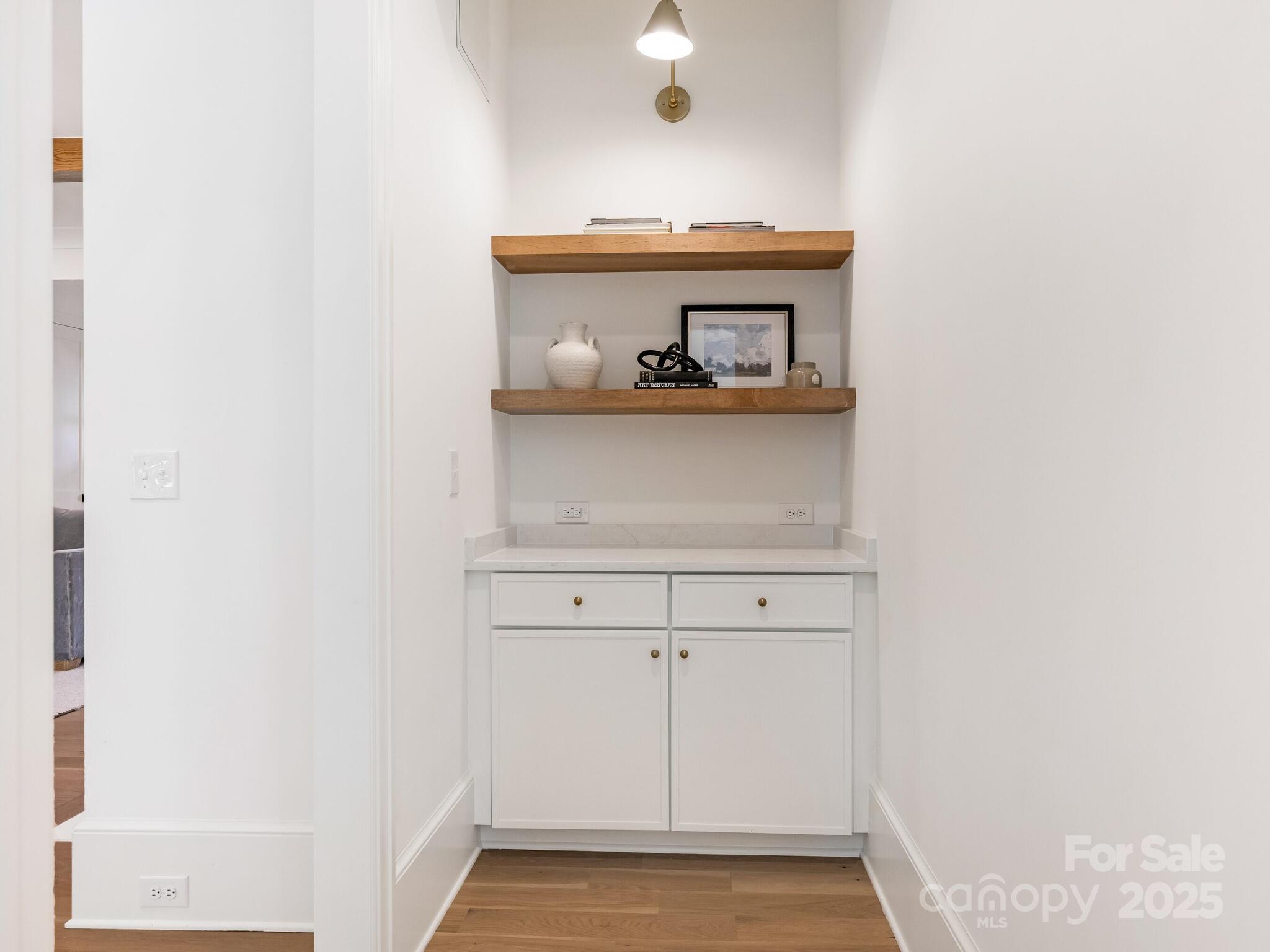 1511 Cavendish Court