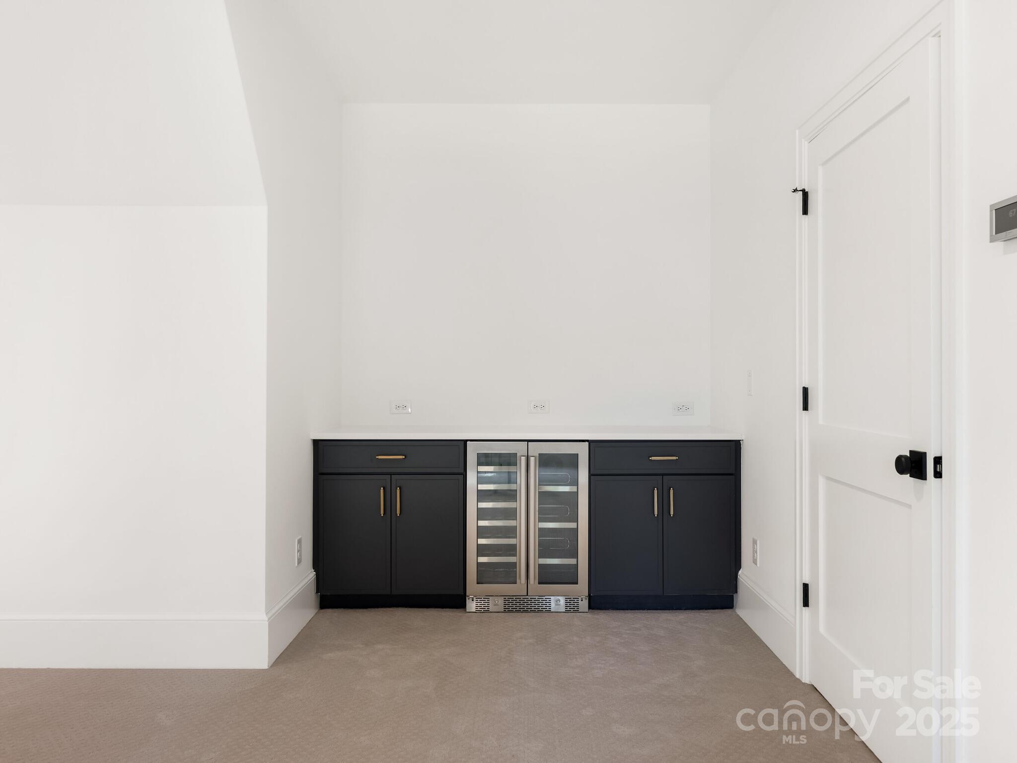 1511 Cavendish Court