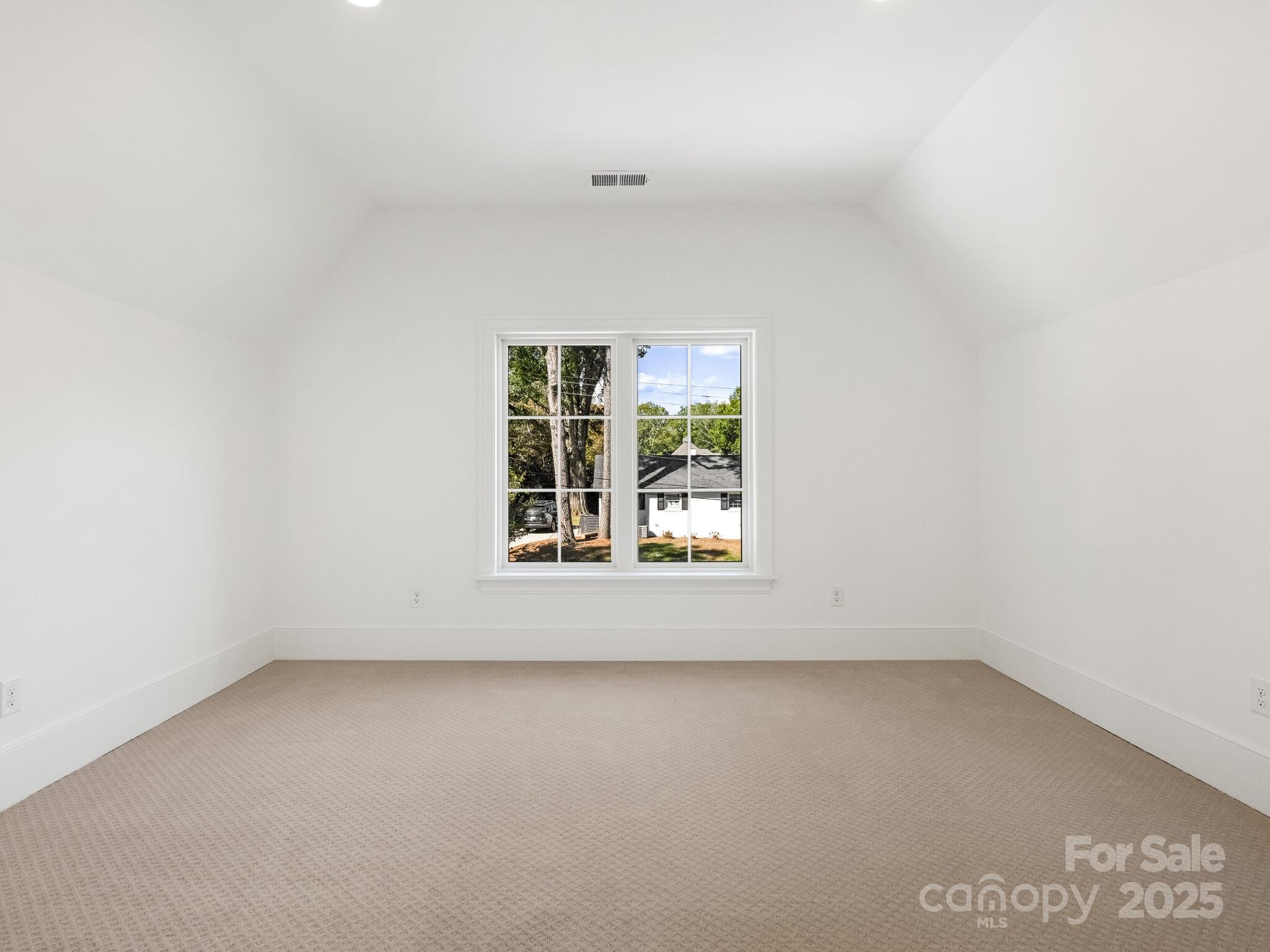 1511 Cavendish Court