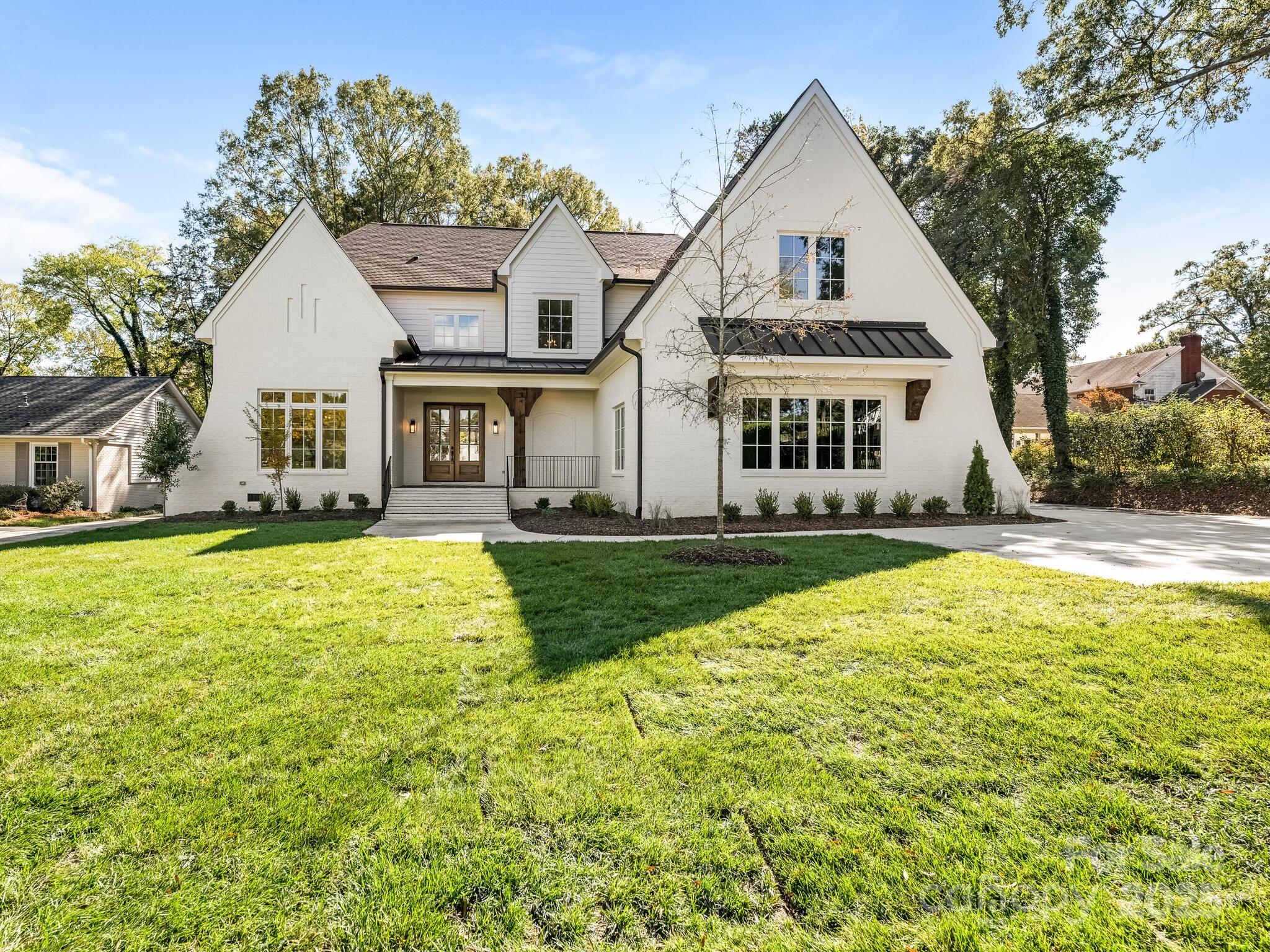 1511 Cavendish Court