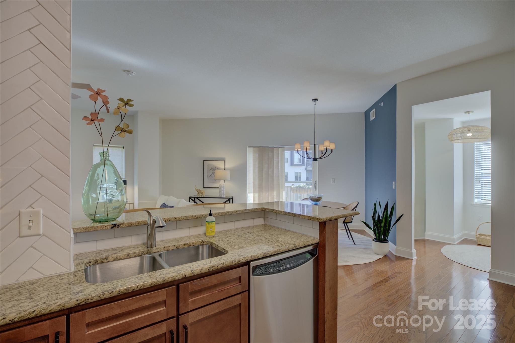 721 Governor Morrison Street