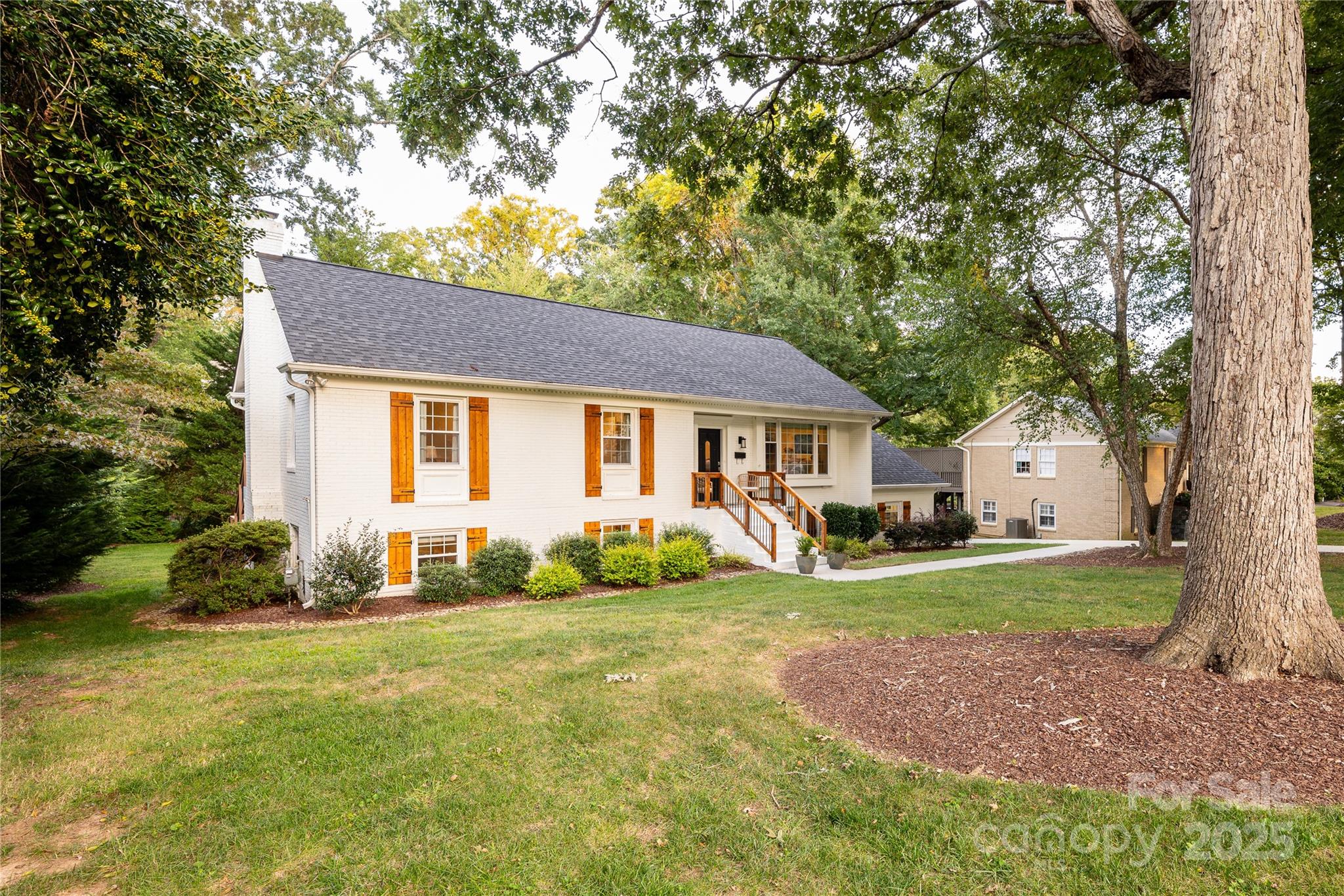 3101 Brookridge Lane