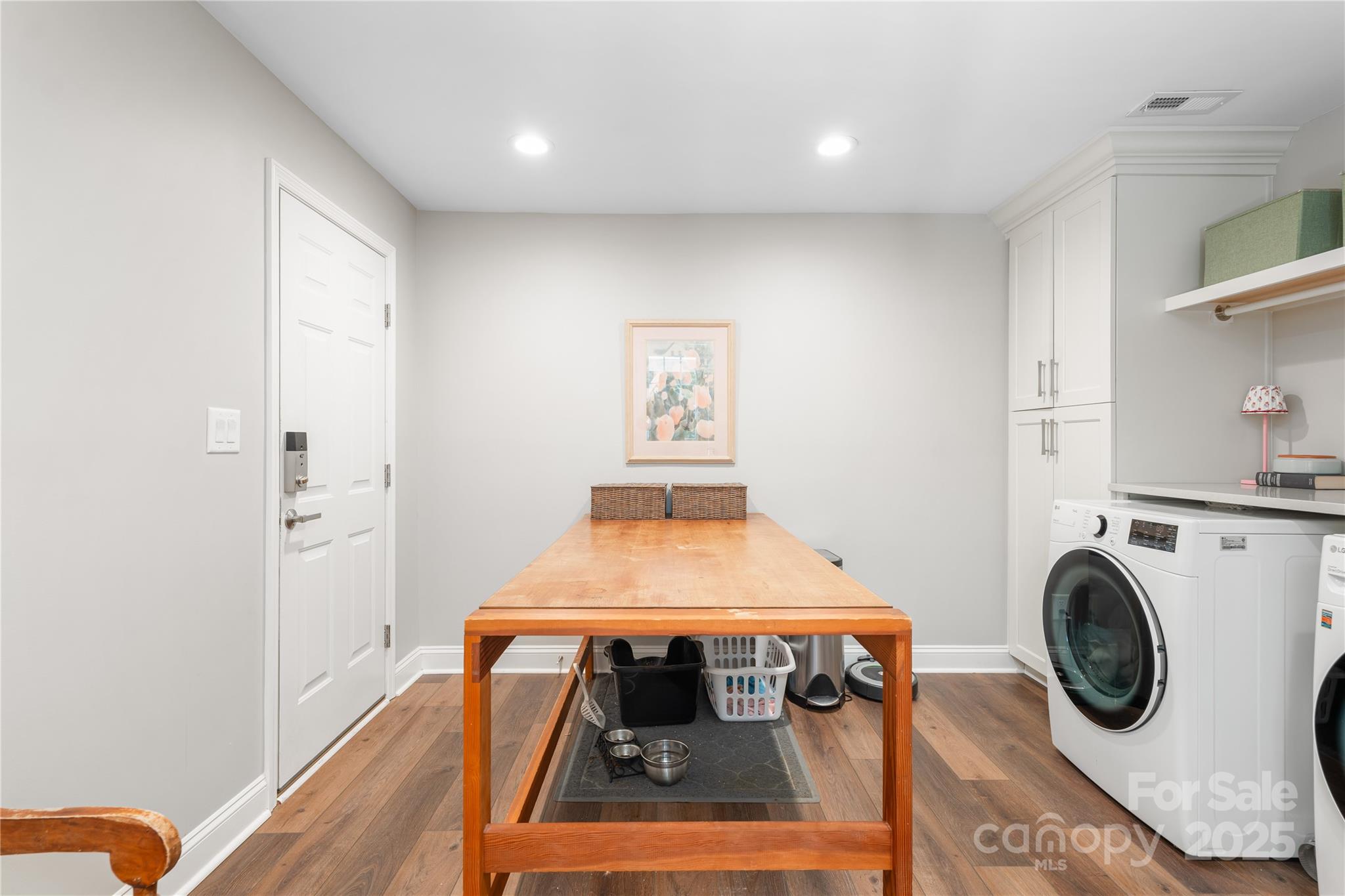 3101 Brookridge Lane