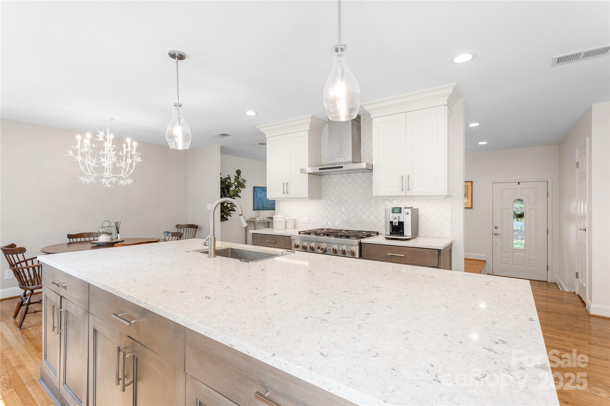 3101 Brookridge Lane