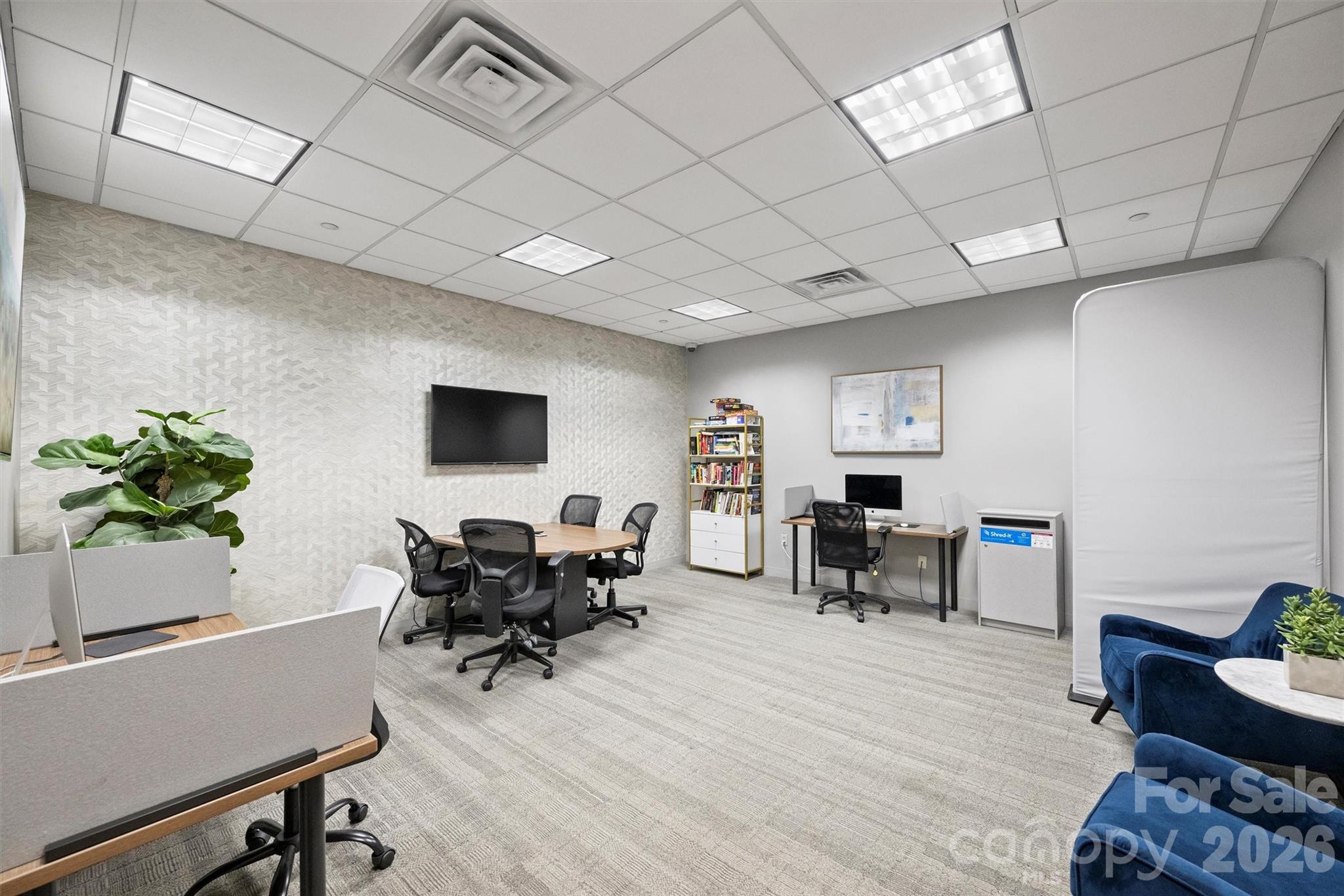 210 N Church Street Unit: 1506