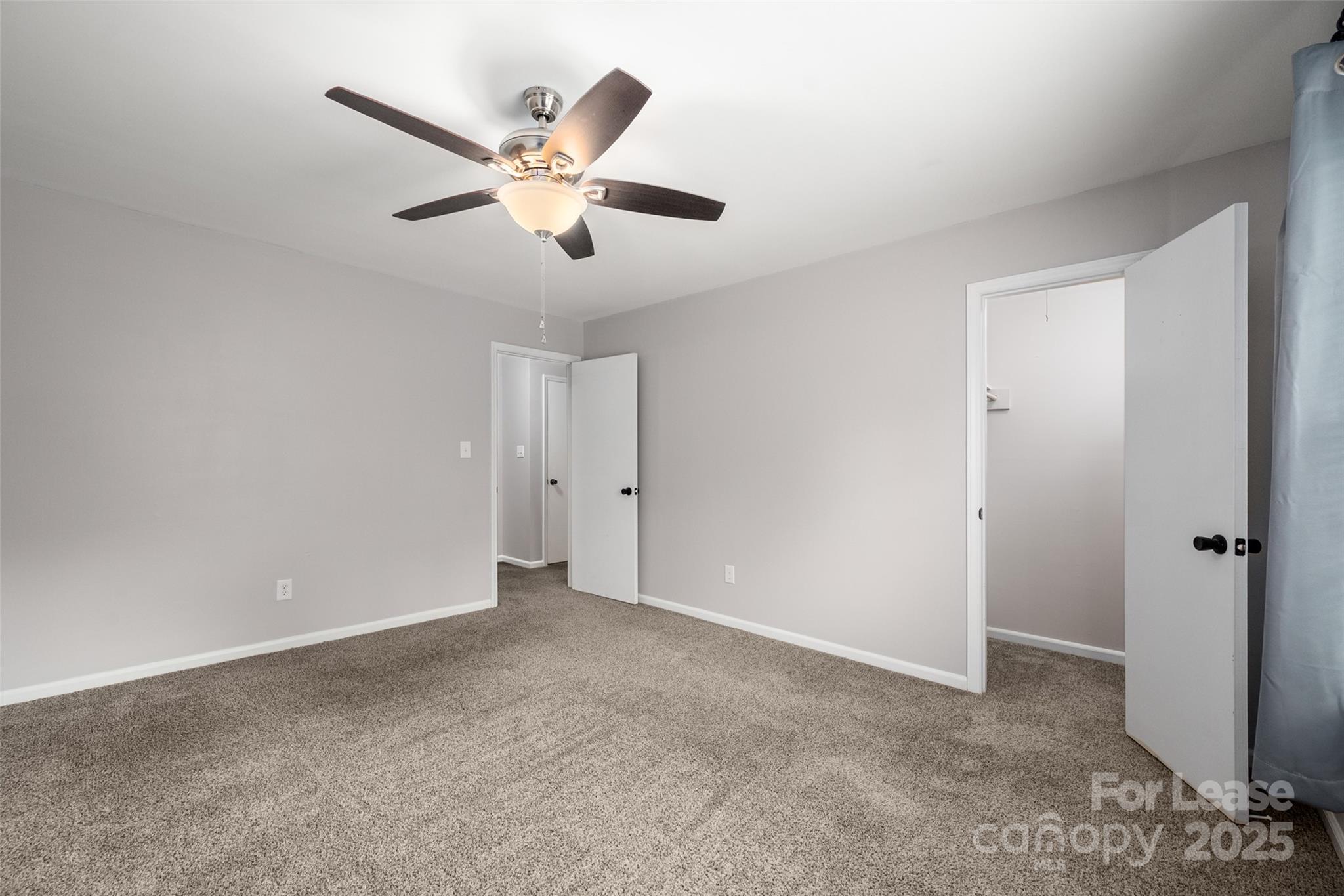 1422 Delane Avenue Unit: 9