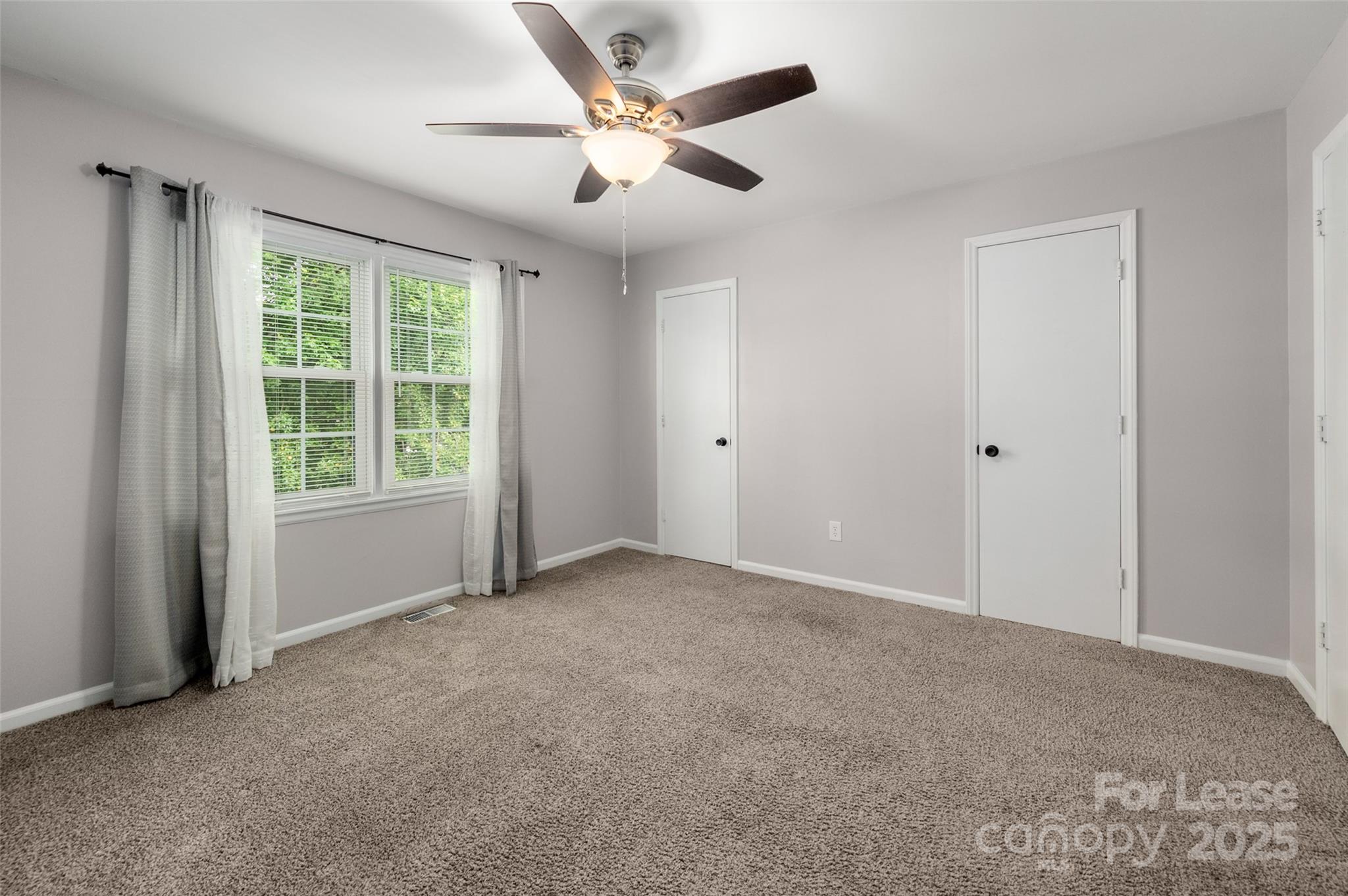 1422 Delane Avenue Unit: 9