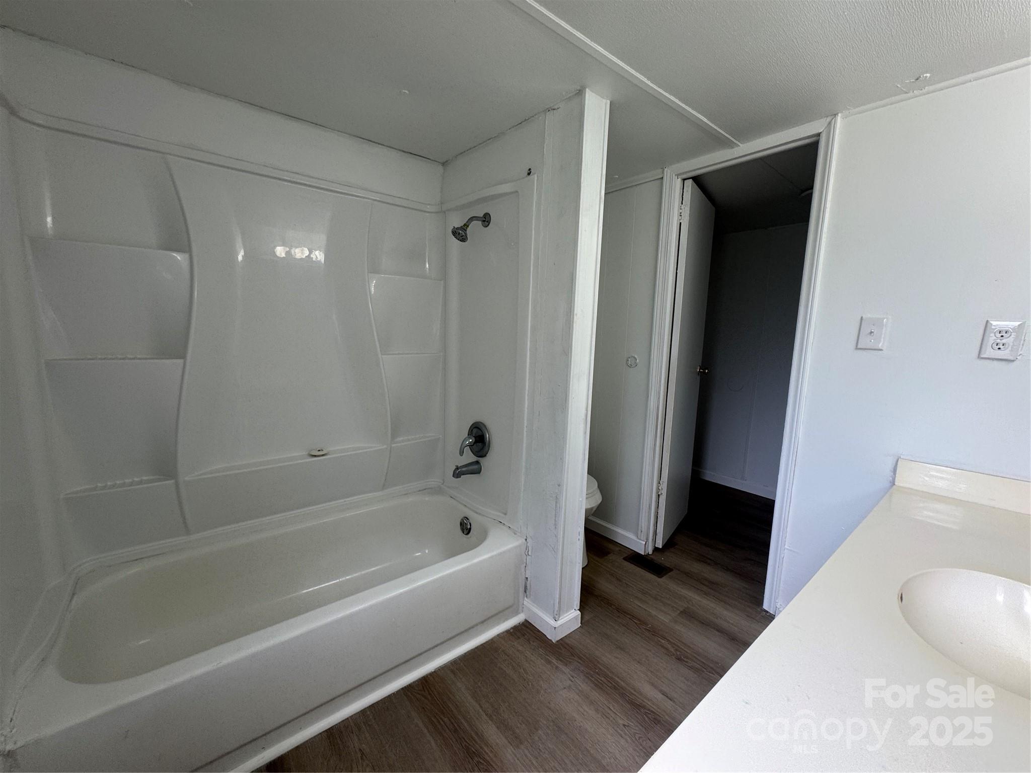 7821 Bondhaven Drive