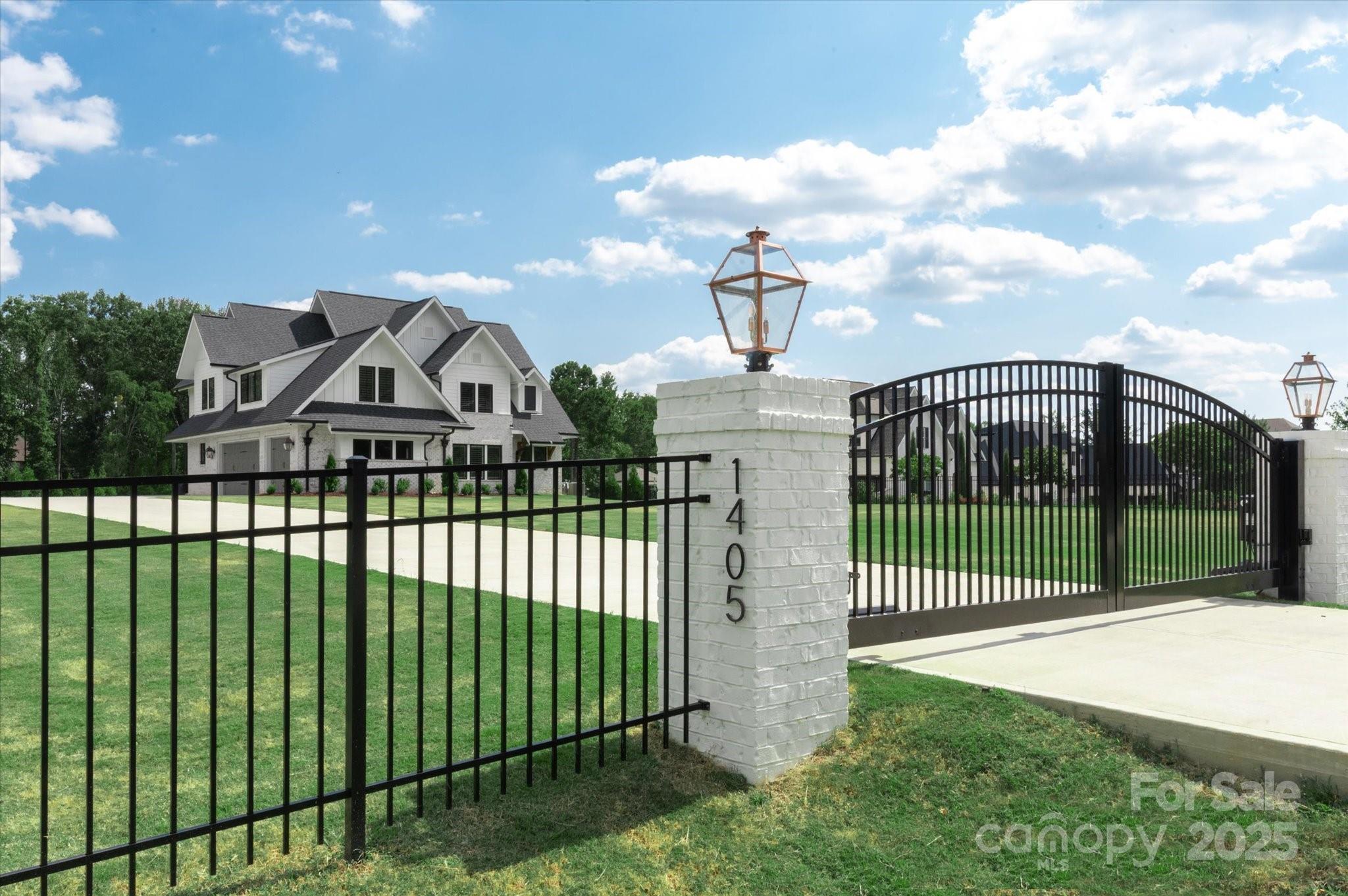 1405 Waxhaw Marvin Road