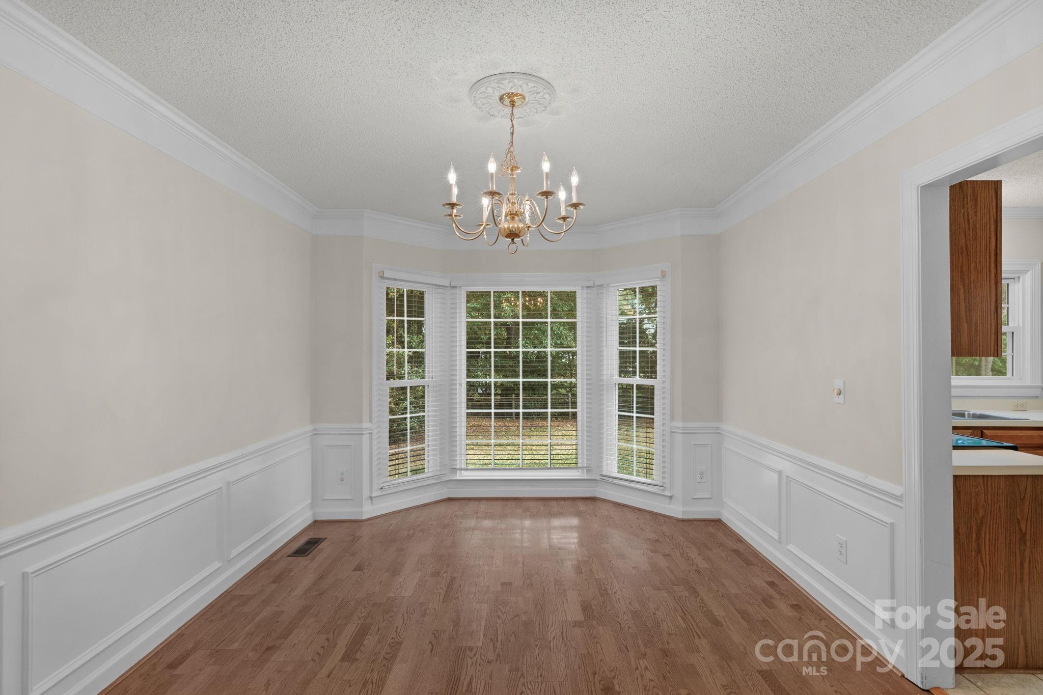 11905 Provincetowne Drive