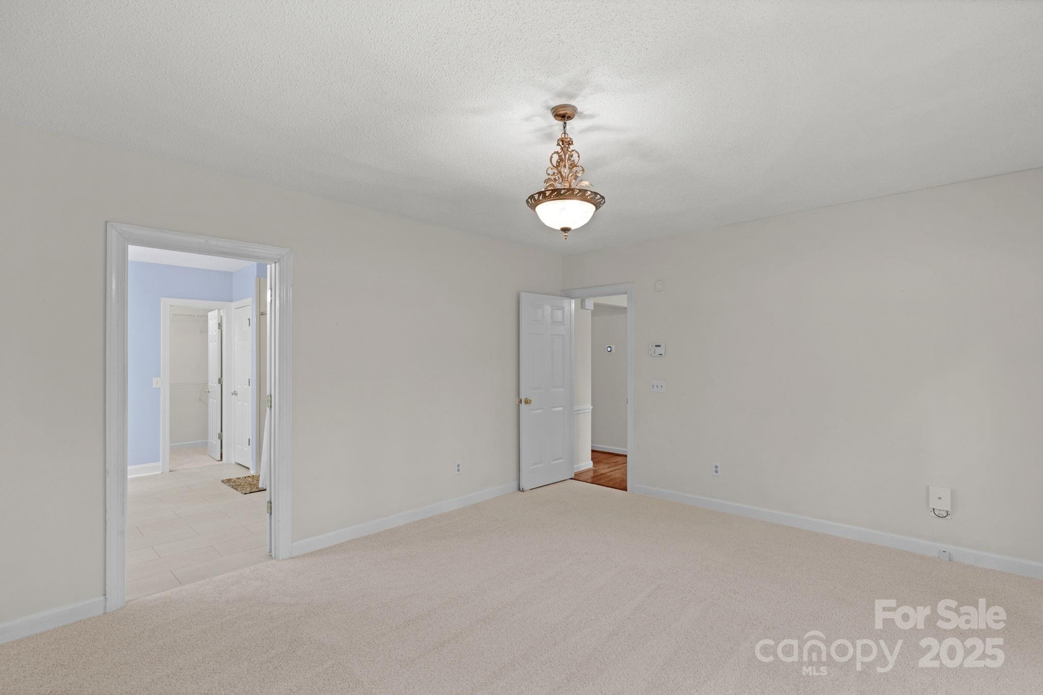 11905 Provincetowne Drive