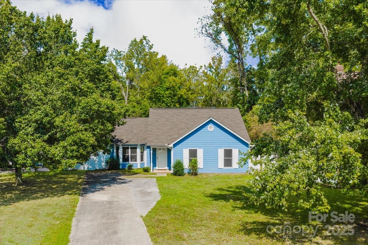 4205 Hounds Run Drive