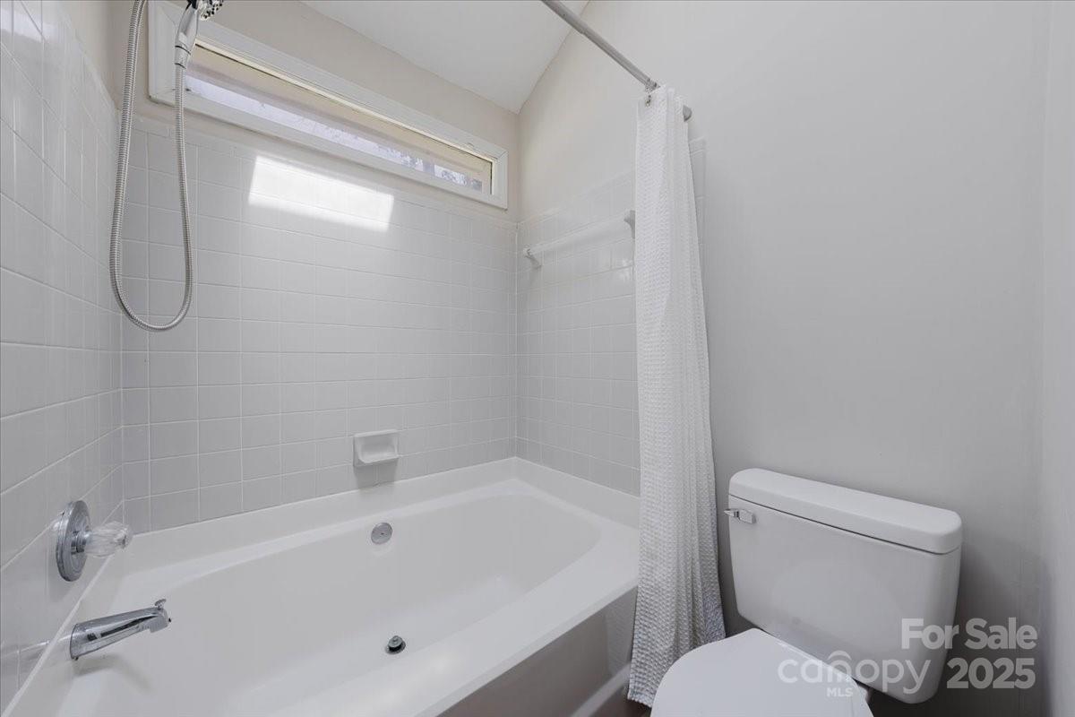 4205 Hounds Run Drive