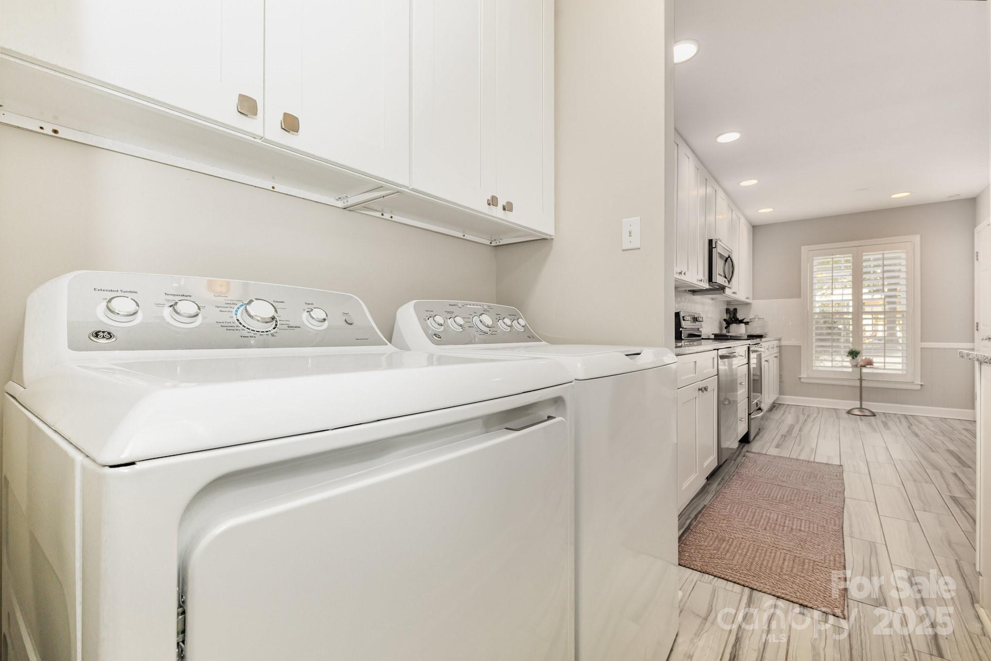 6752 Constitution Lane