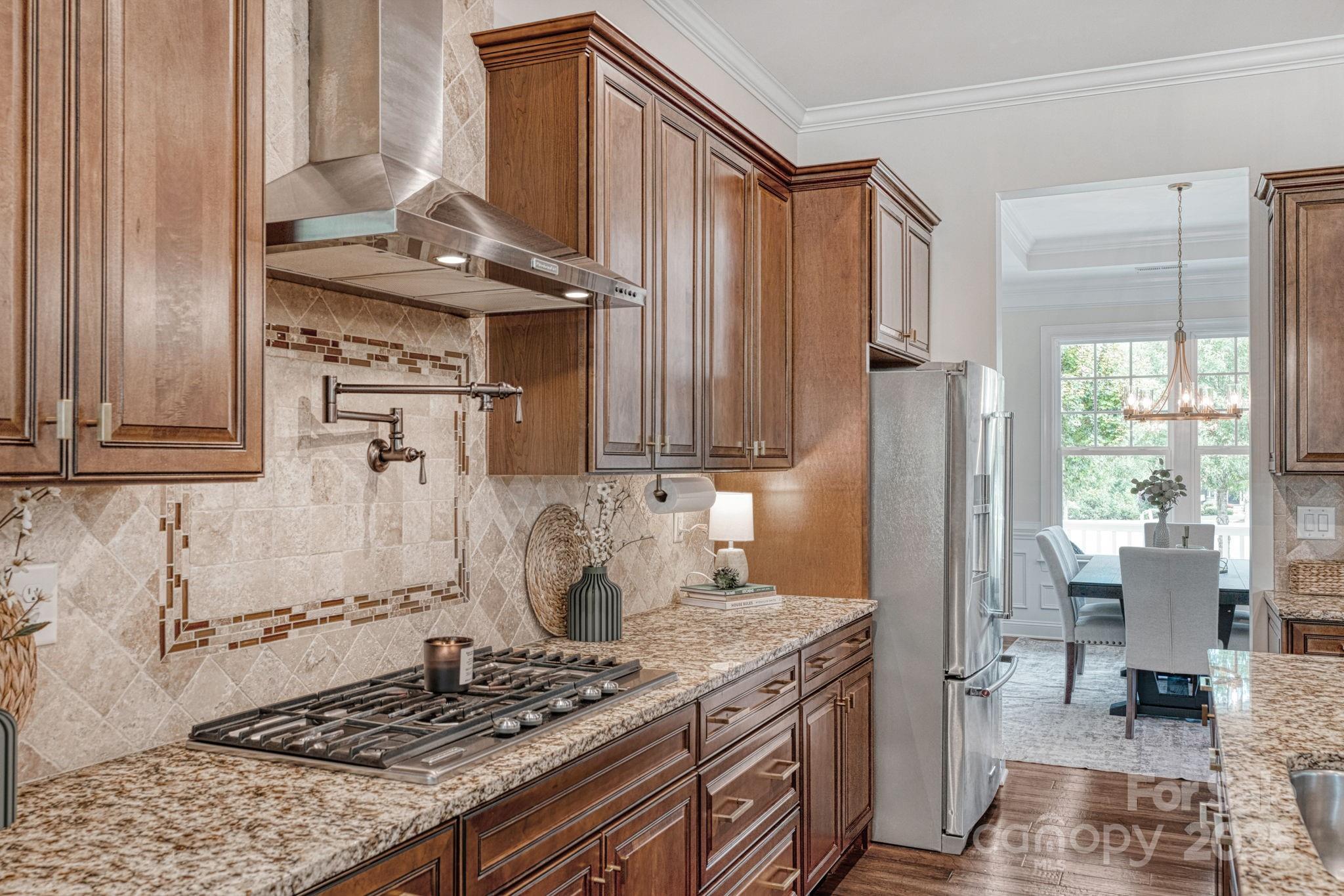 162 Golden View Drive