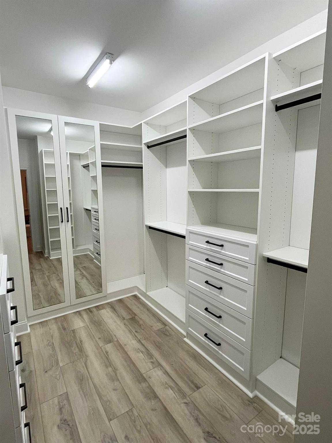 162 Golden View Drive