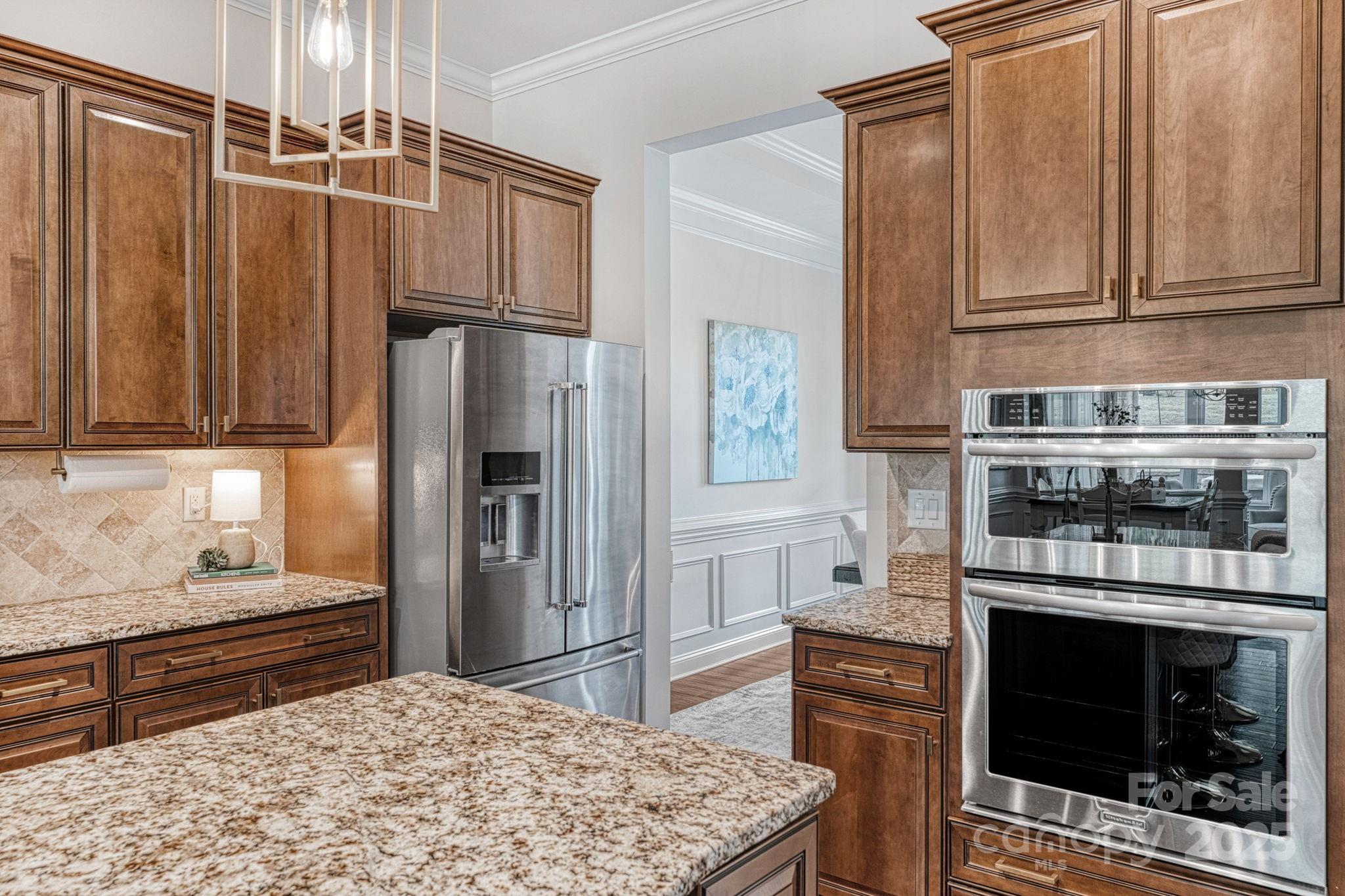 162 Golden View Drive