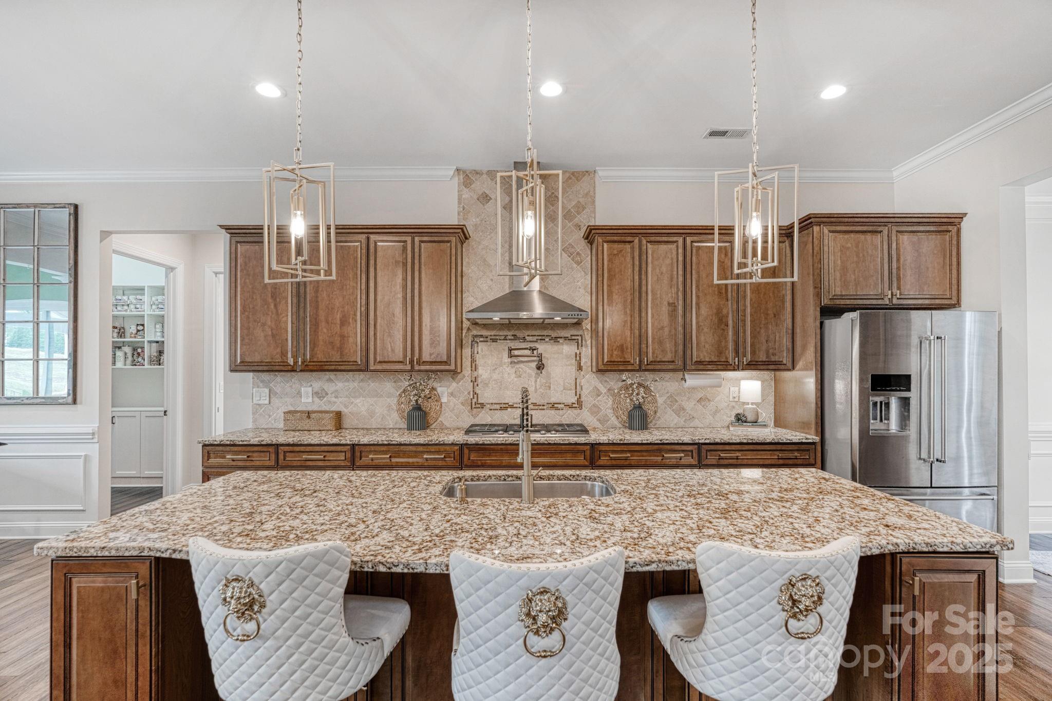 162 Golden View Drive