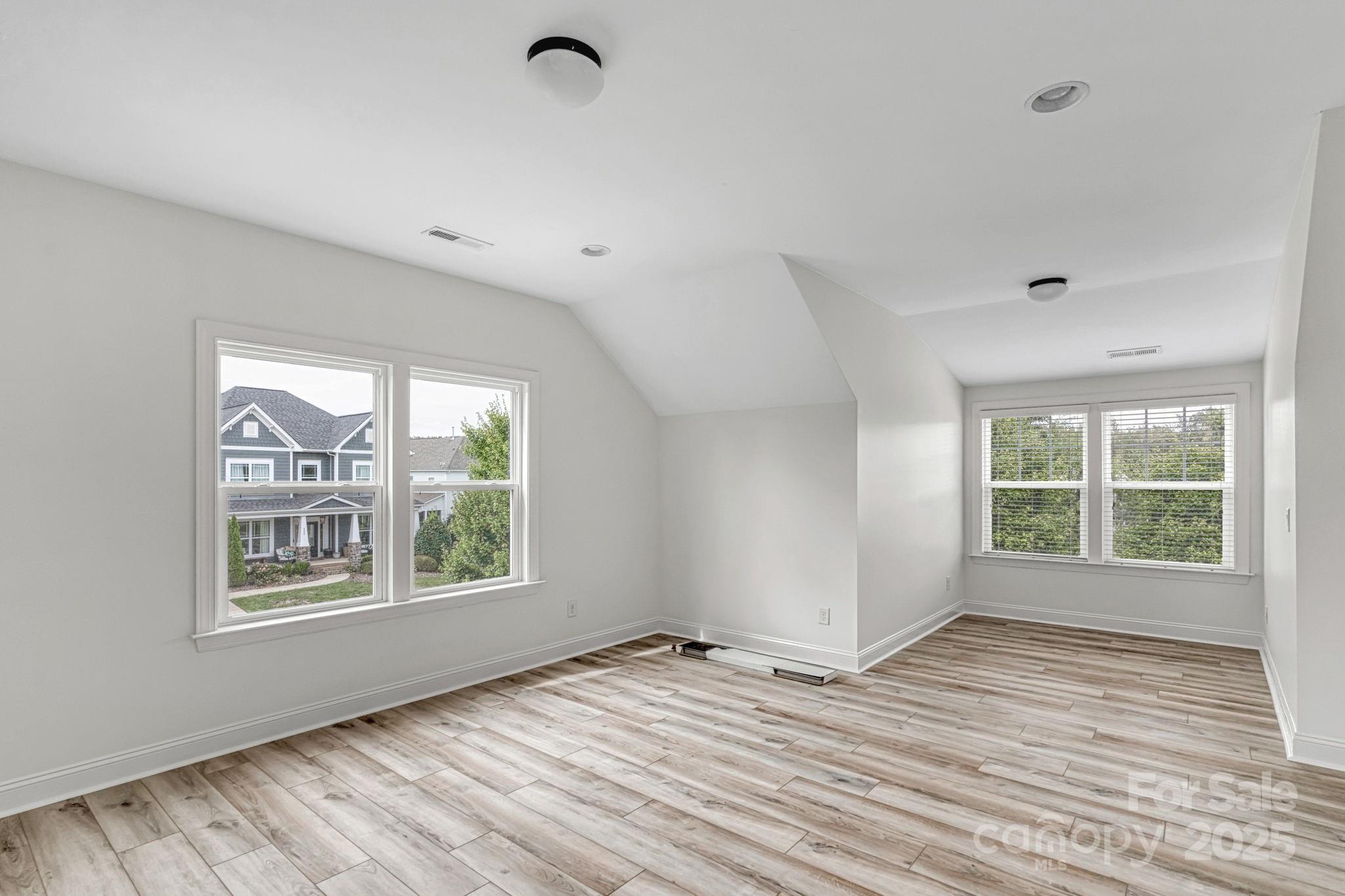 162 Golden View Drive