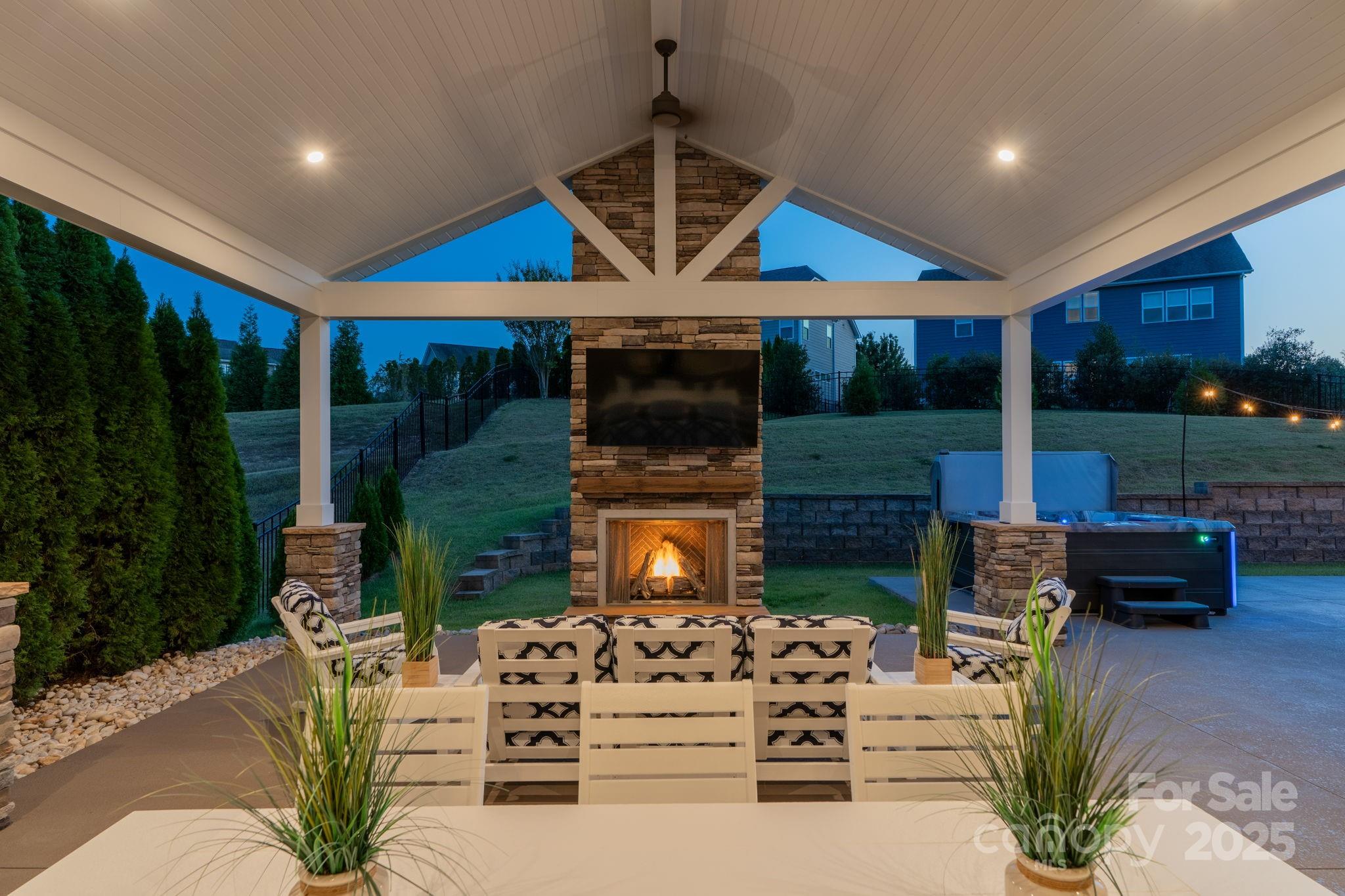 162 Golden View Drive