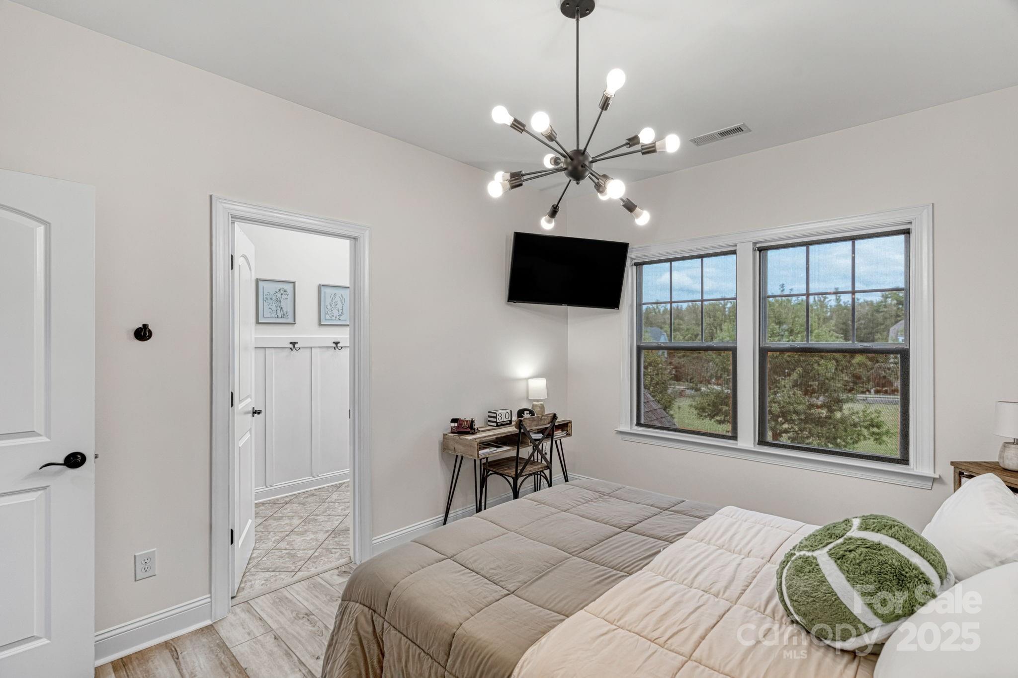 162 Golden View Drive