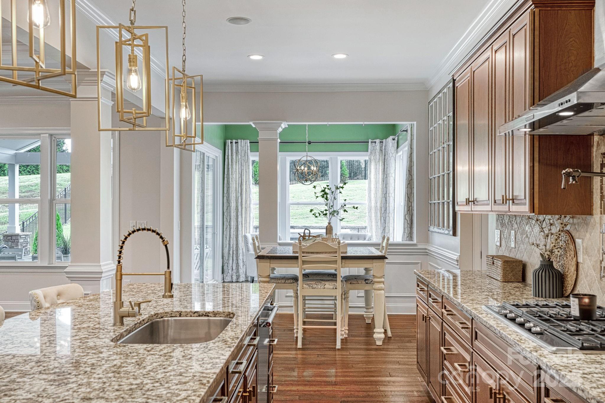 162 Golden View Drive