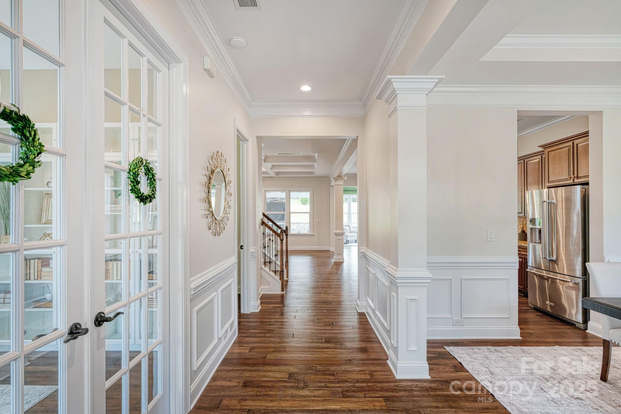 162 Golden View Drive