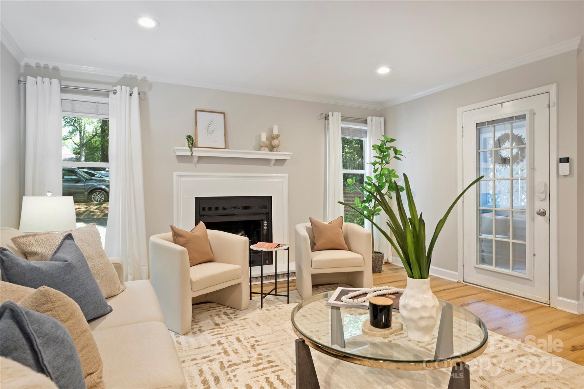 430 Queens Road Unit: 712