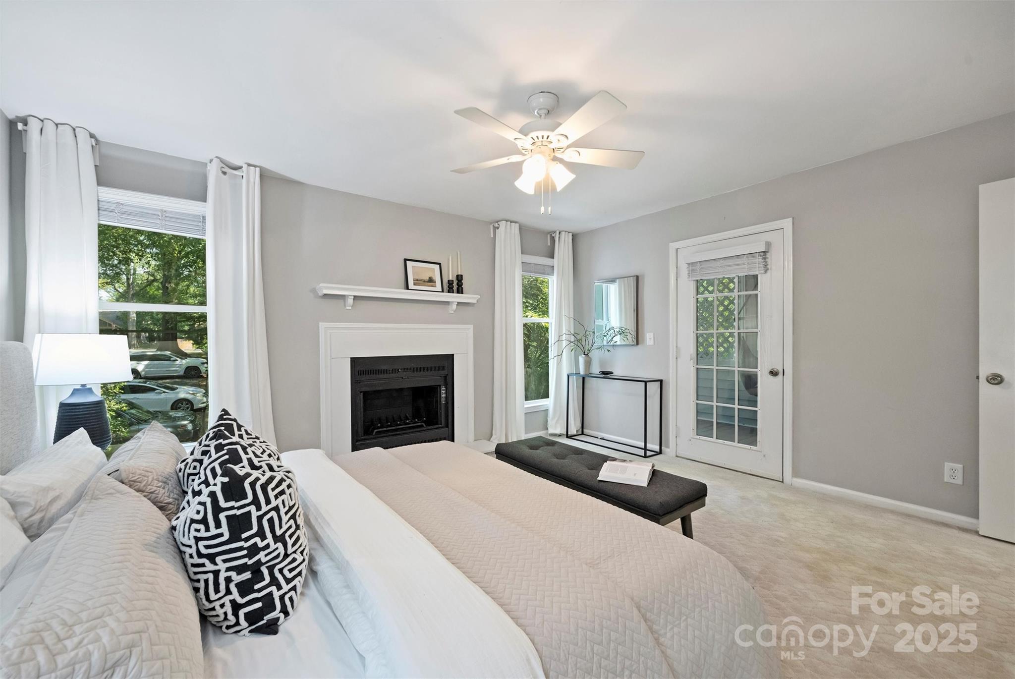 430 Queens Road Unit: 712