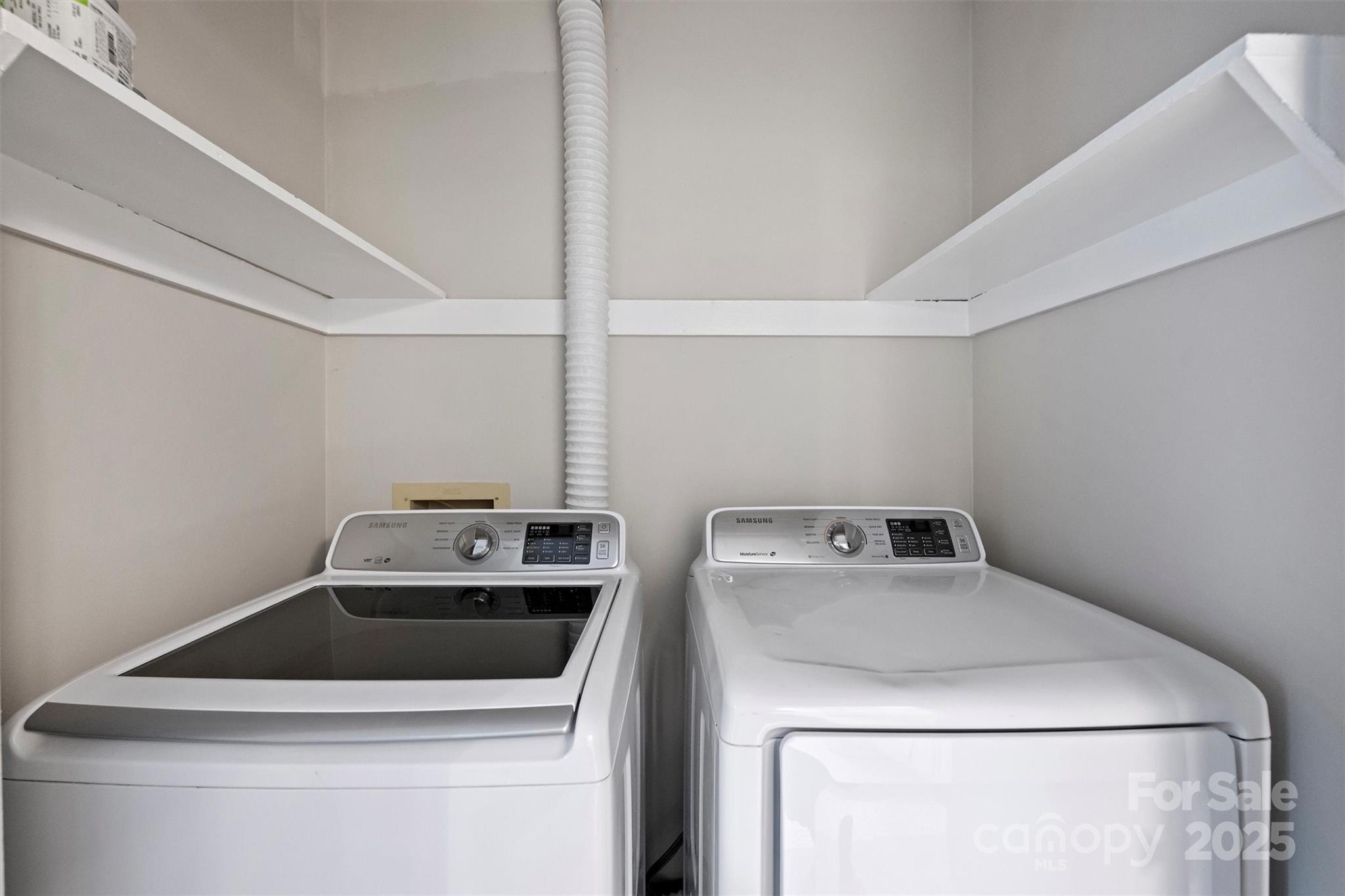 430 Queens Road Unit: 712