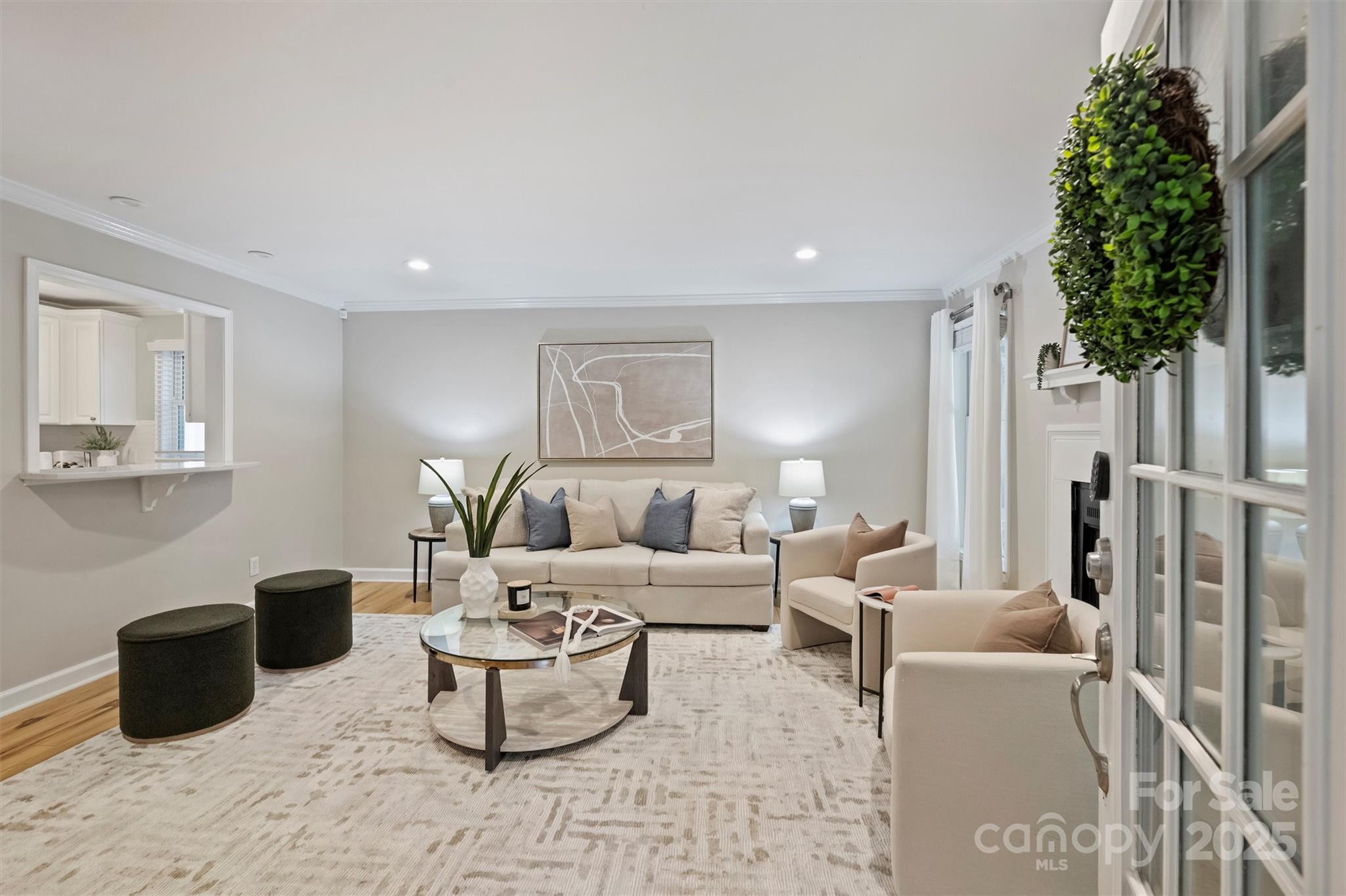 430 Queens Road Unit: 712