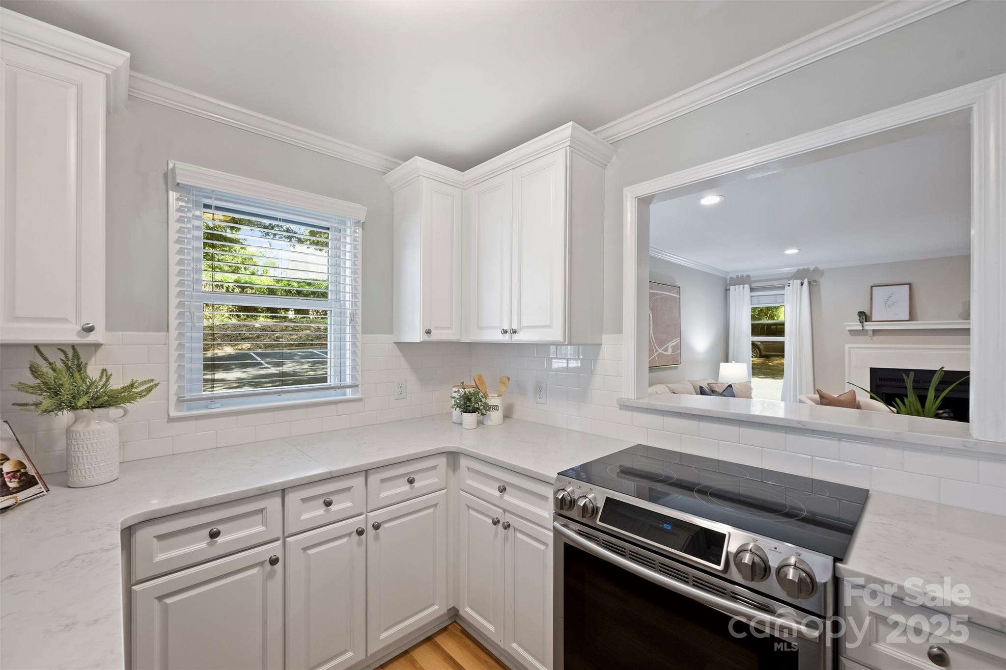 430 Queens Road Unit: 712