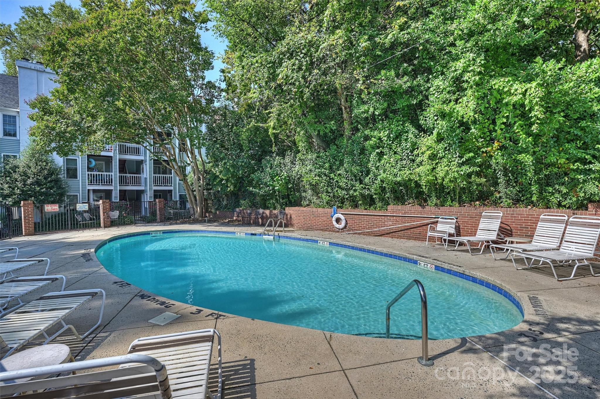 430 Queens Road Unit: 712