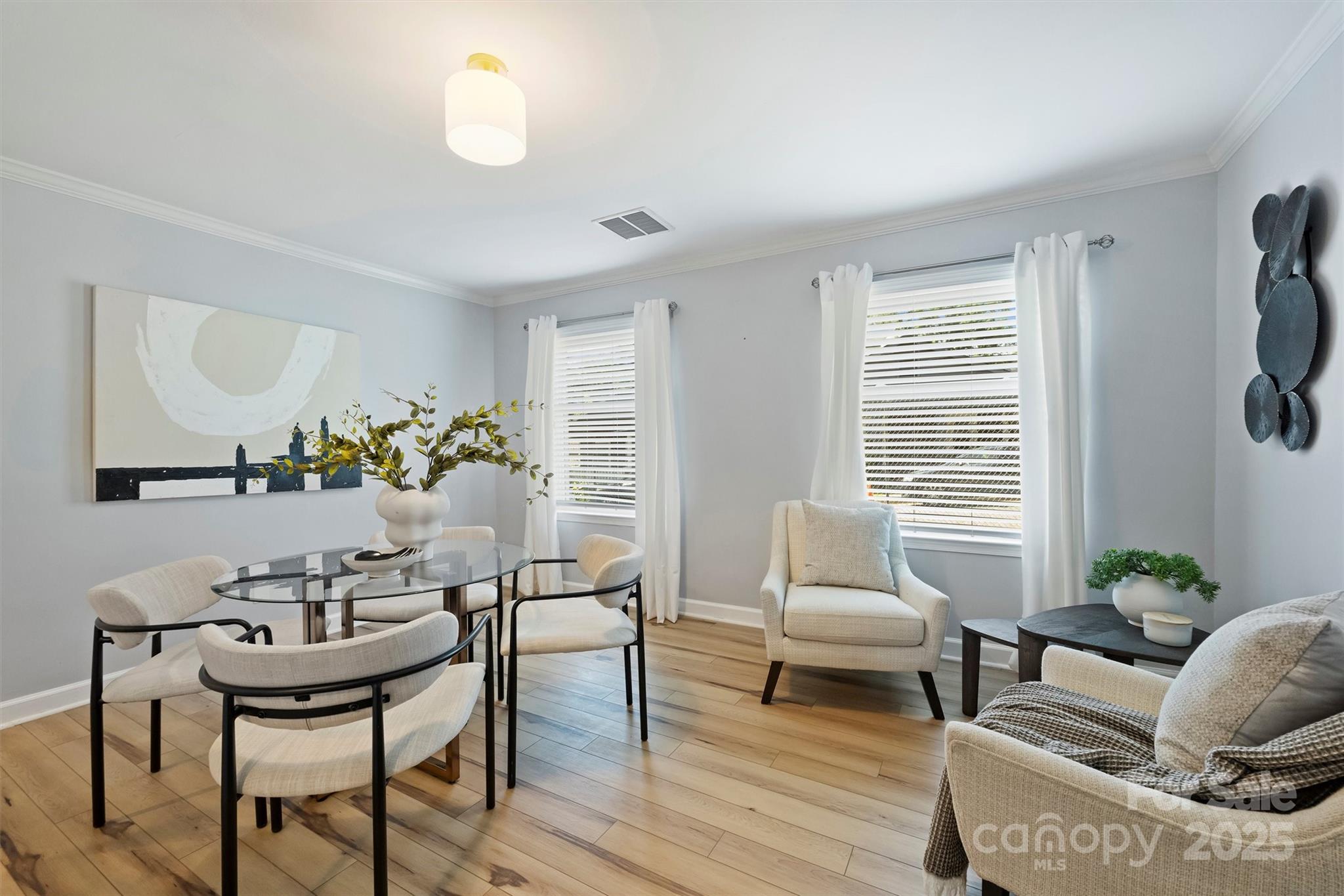 430 Queens Road Unit: 712