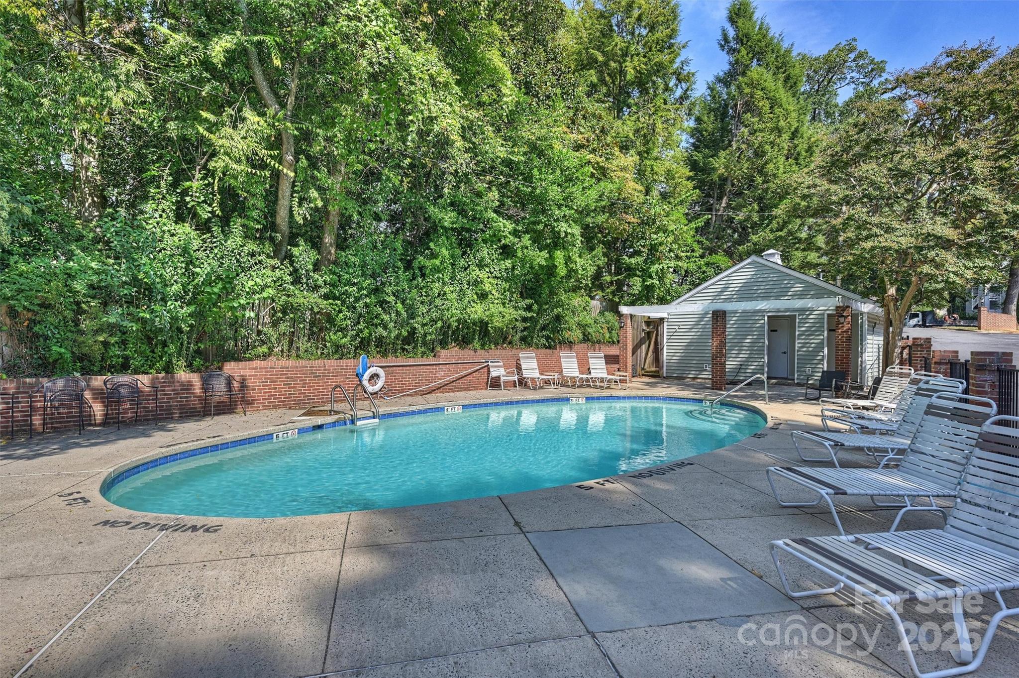 430 Queens Road Unit: 712