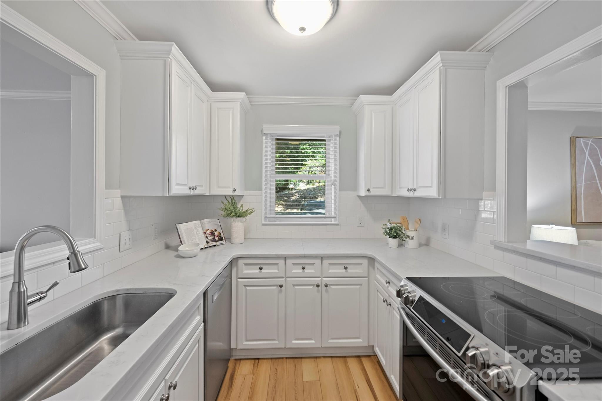 430 Queens Road Unit: 712