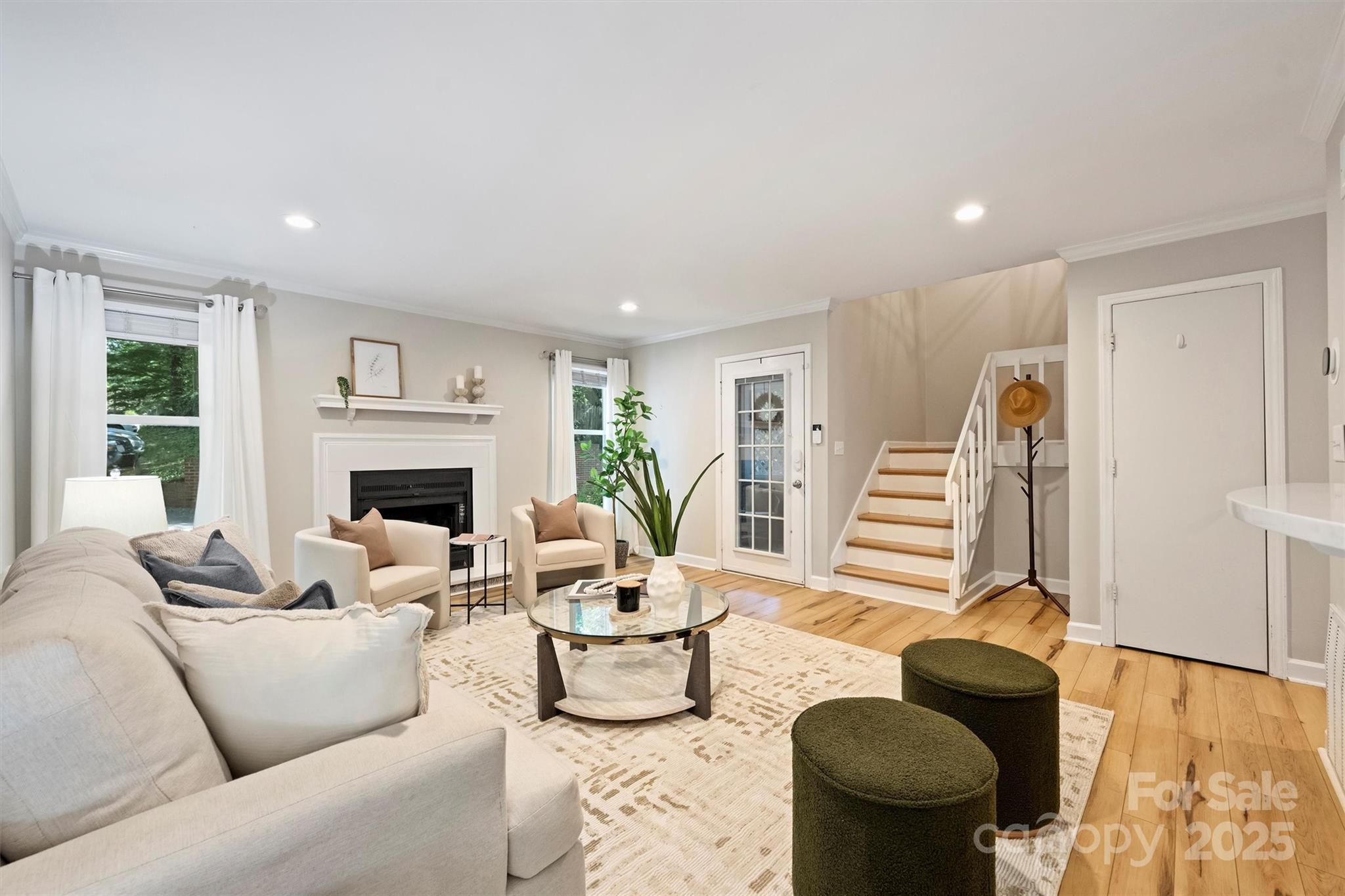 430 Queens Road Unit: 712