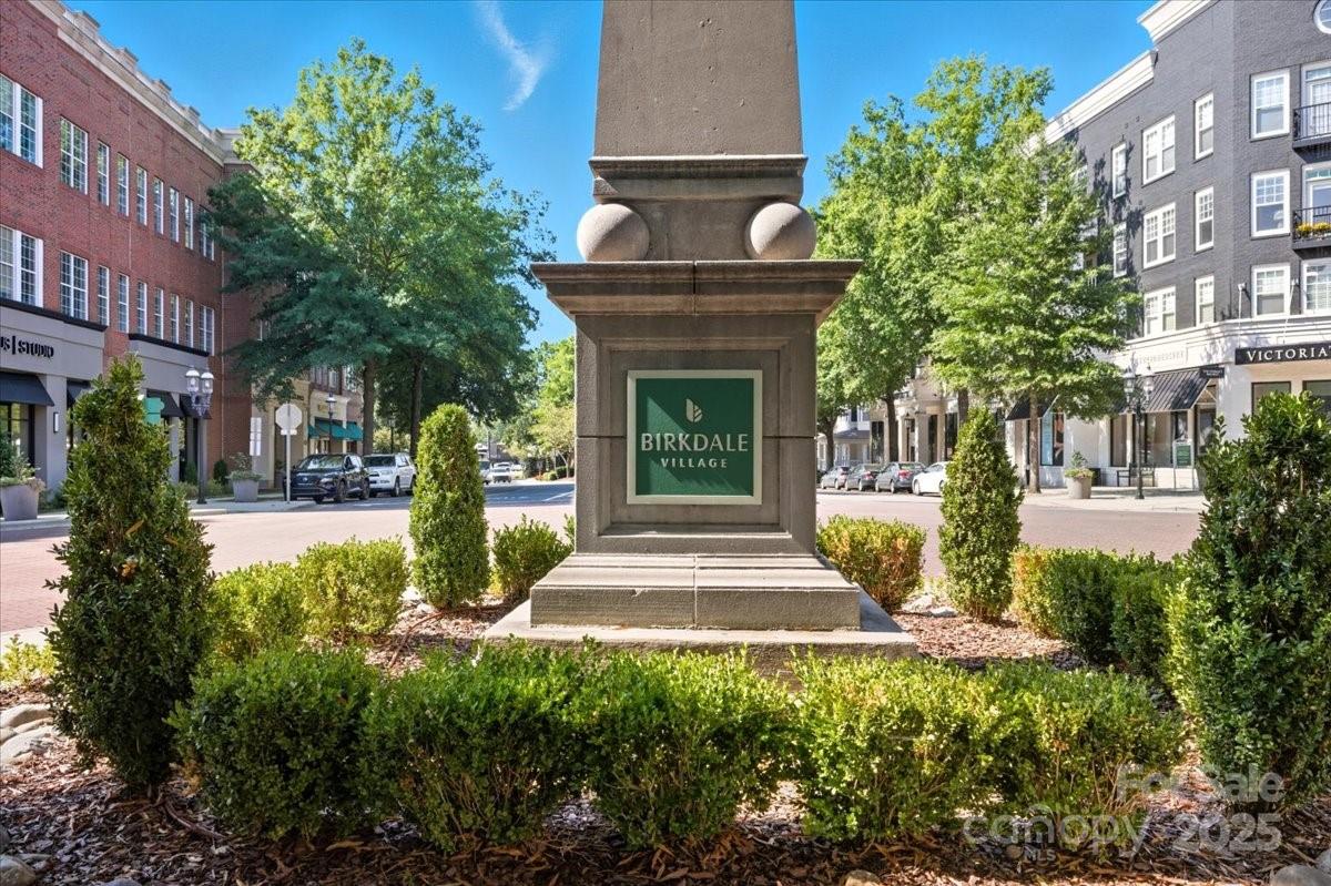 17005 Carlton Way Road