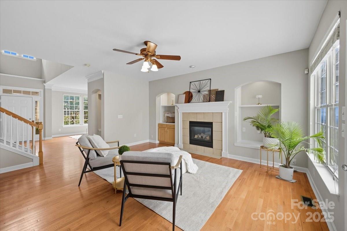 17005 Carlton Way Road