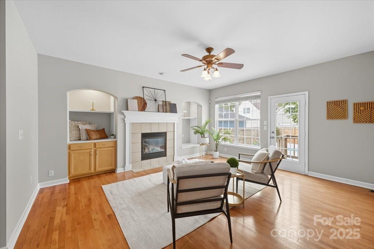 17005 Carlton Way Road