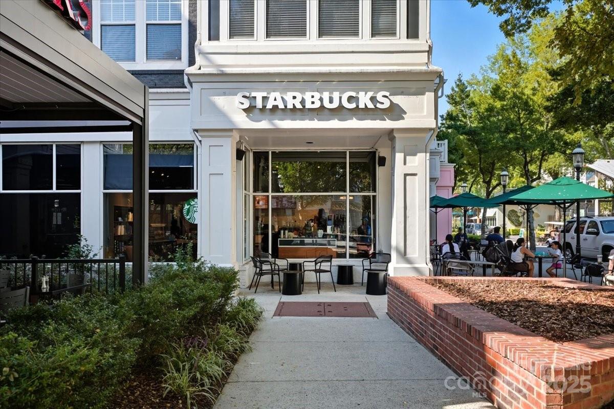 17005 Carlton Way Road